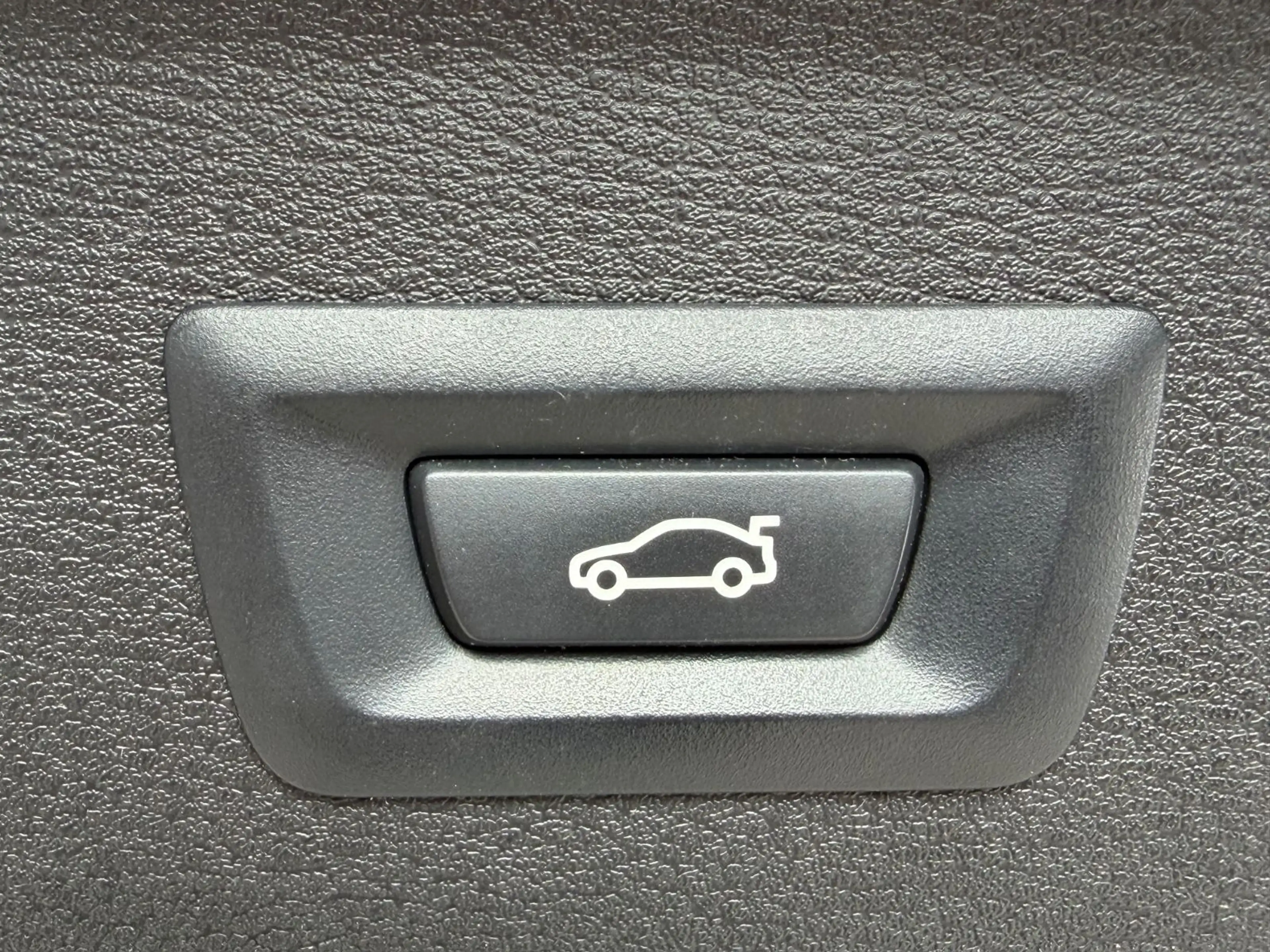 BMW X1 xDrive 20i Advantage LED*NAVI*MEMORY*STOP&GO — photo 14