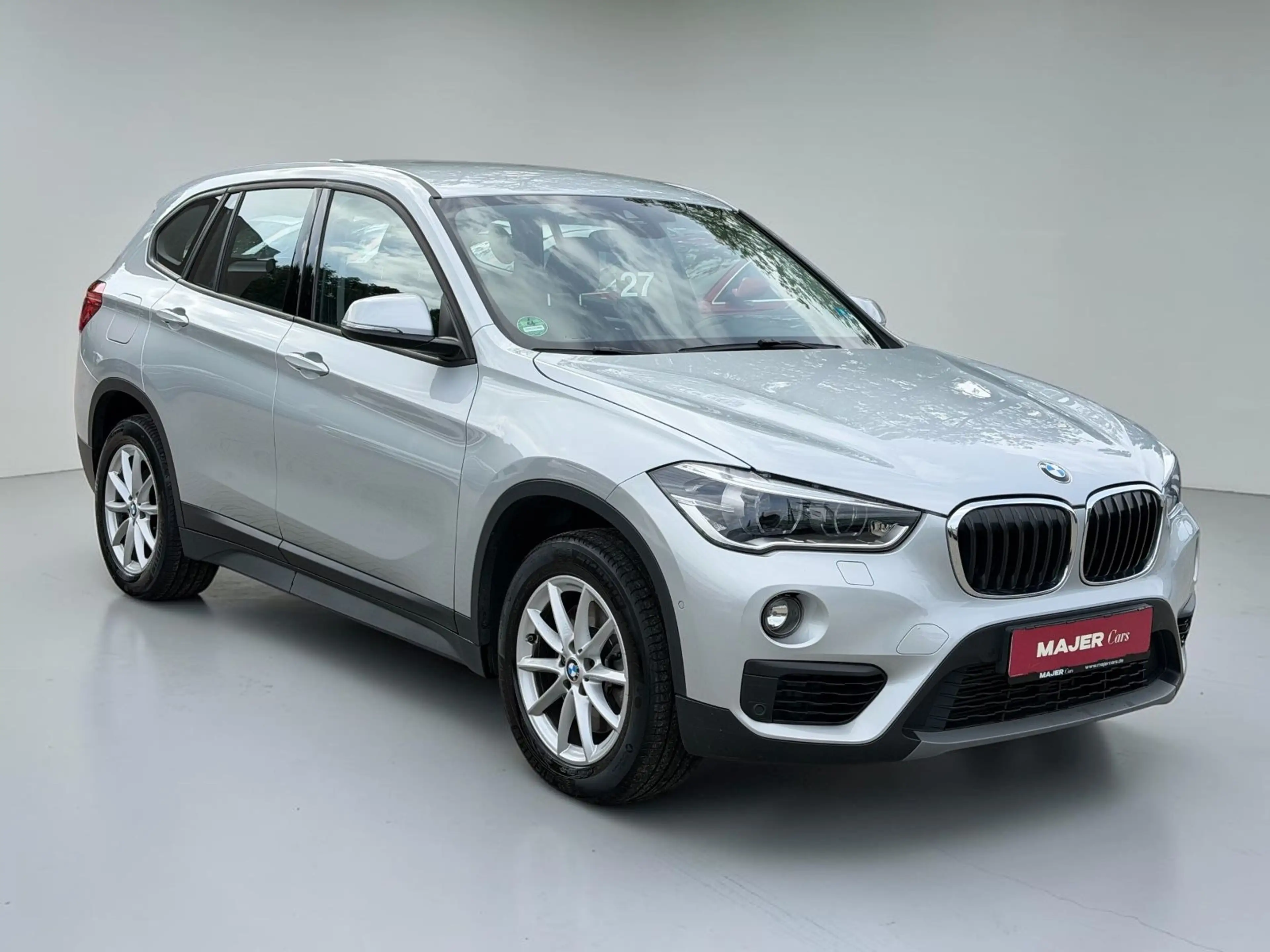 BMW X1 xDrive 20i Advantage LED*NAVI*MEMORY*STOP&GO — photo 4