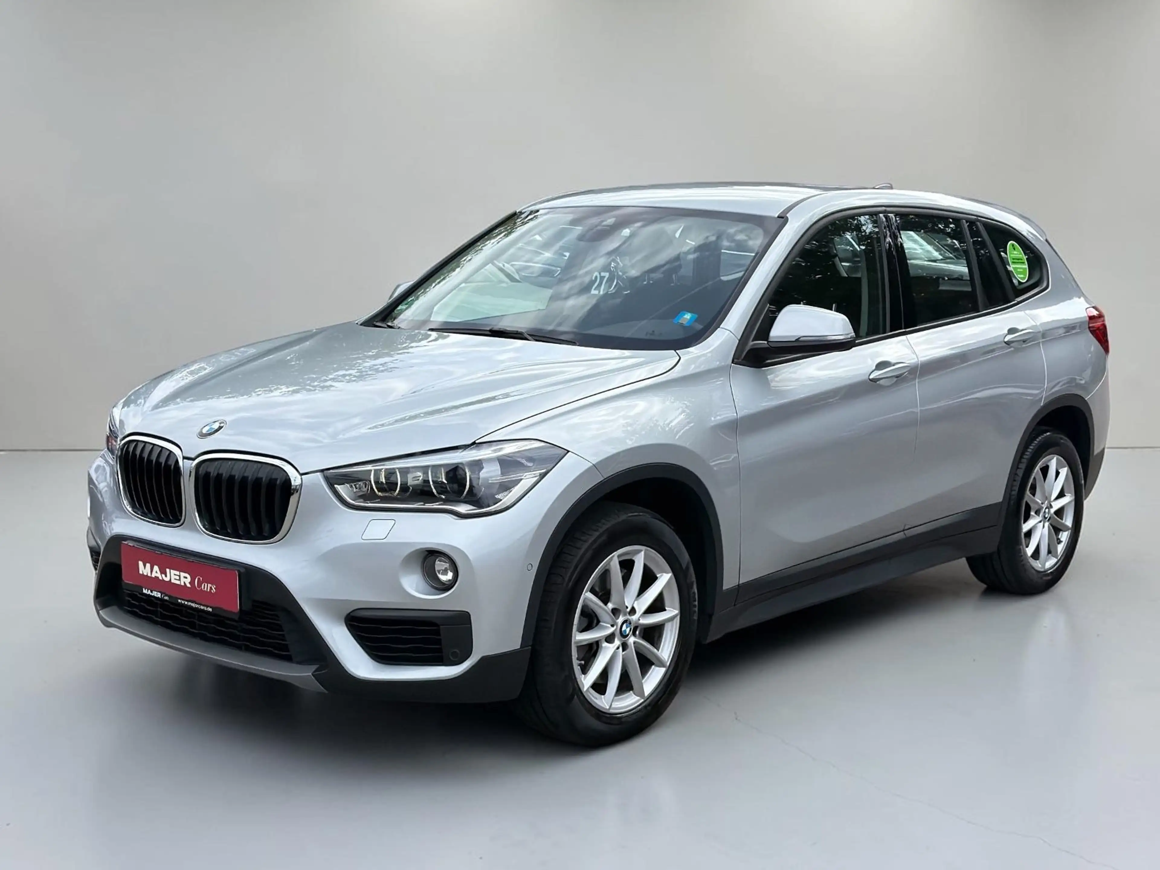 BMW X1 xDrive 20i Advantage LED*NAVI*MEMORY*STOP&GO — photo 2
