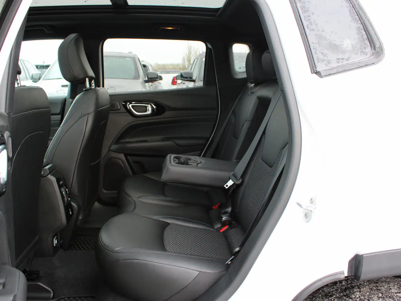 Jeep Compass снимка Jeep Compass