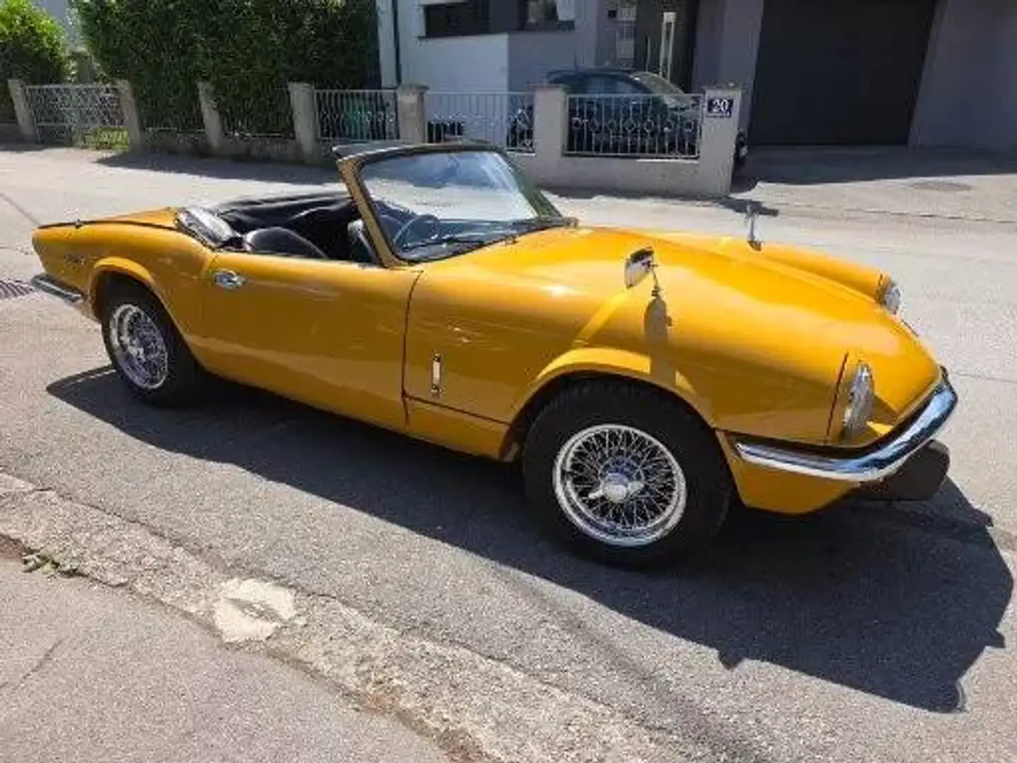 Triumph Spitfire MK IV Gelb - 2