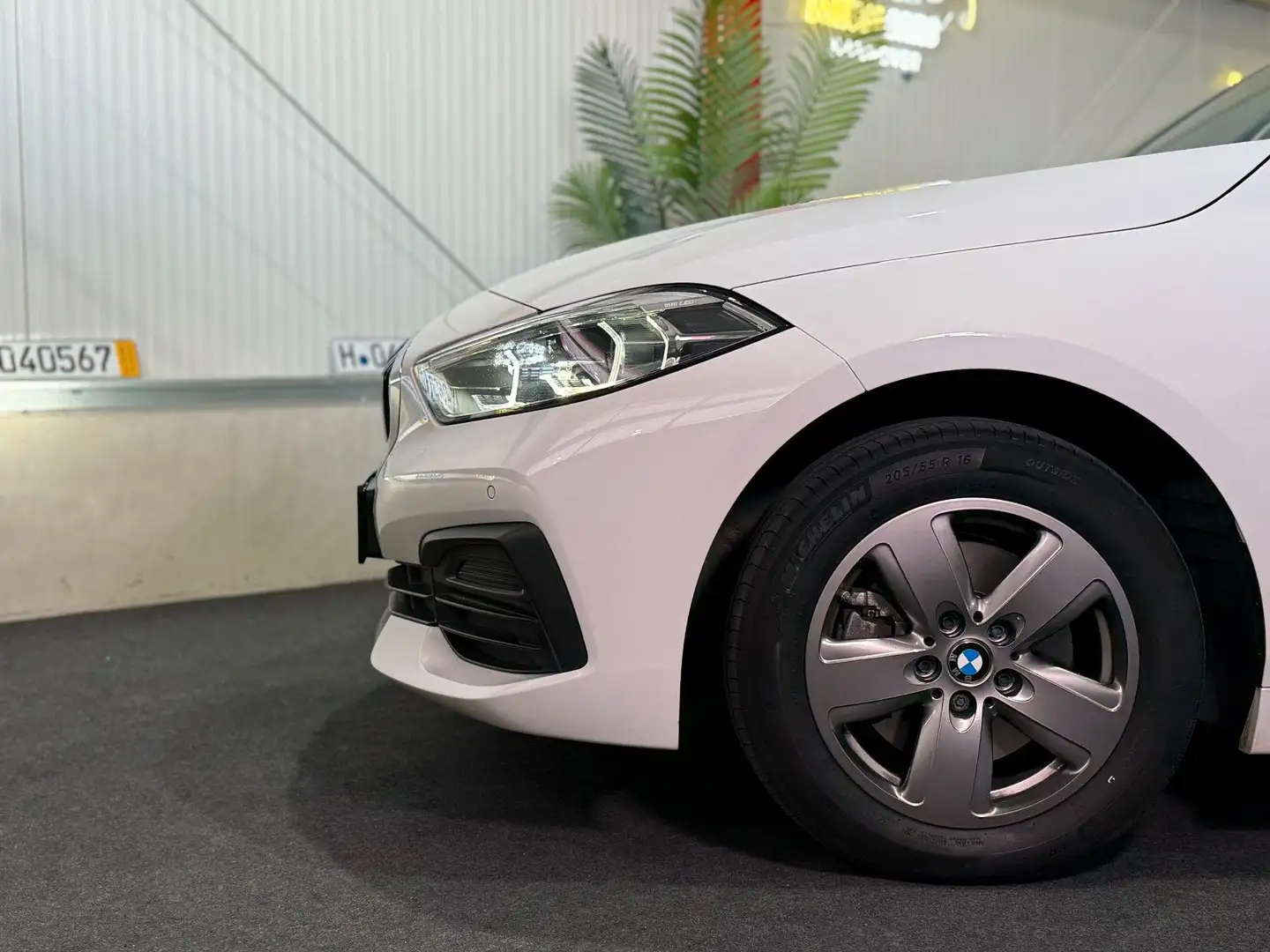 BMW 118 i Advantage Lim.*CARPLAY*SHZG*LED*PDC*LIVE Bianco - 2