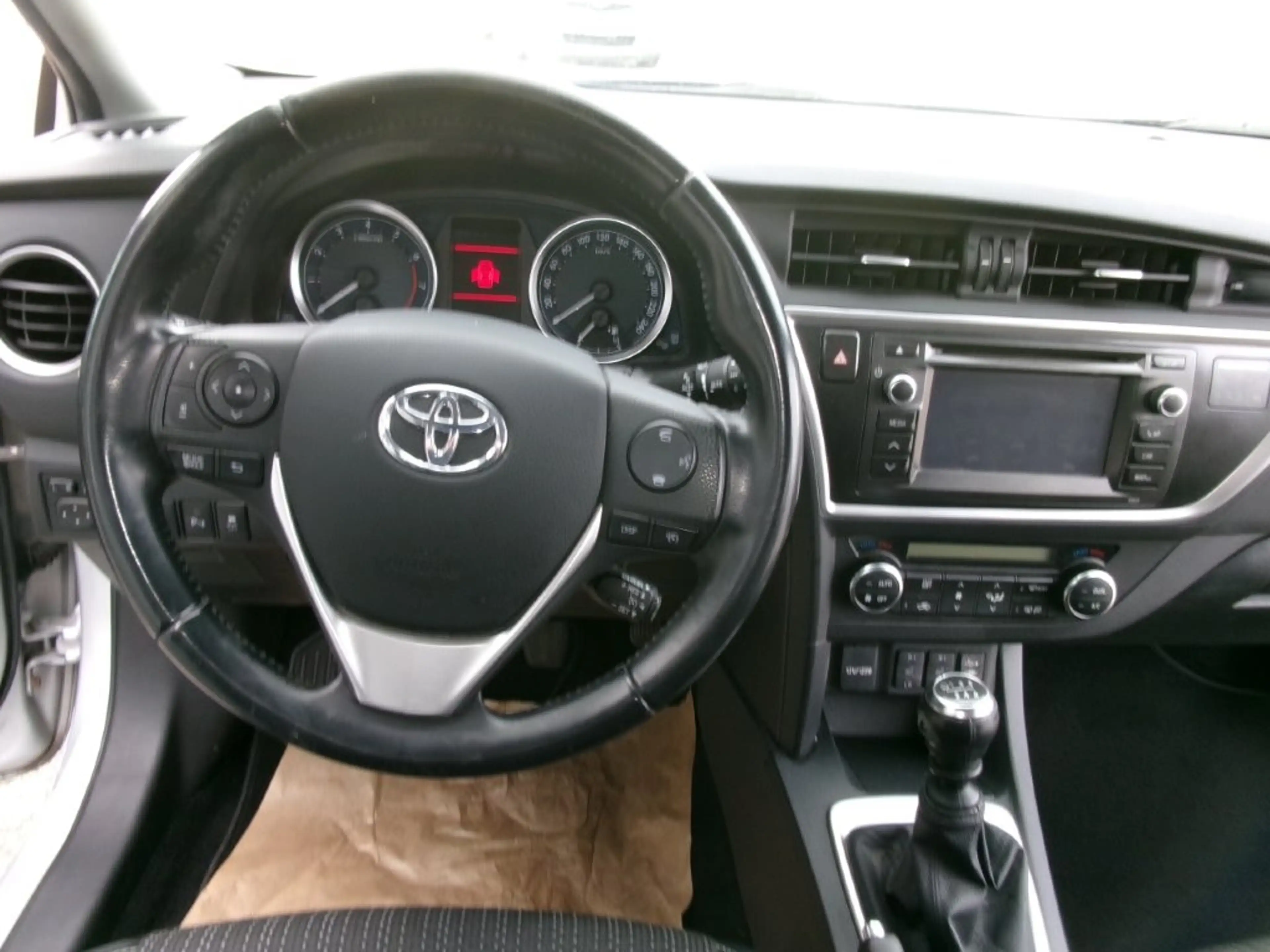 Toyota Auris Auris 1,33 dVVT-i Lounge !!! TOPGEBRAUCHTER !!! — photo 8