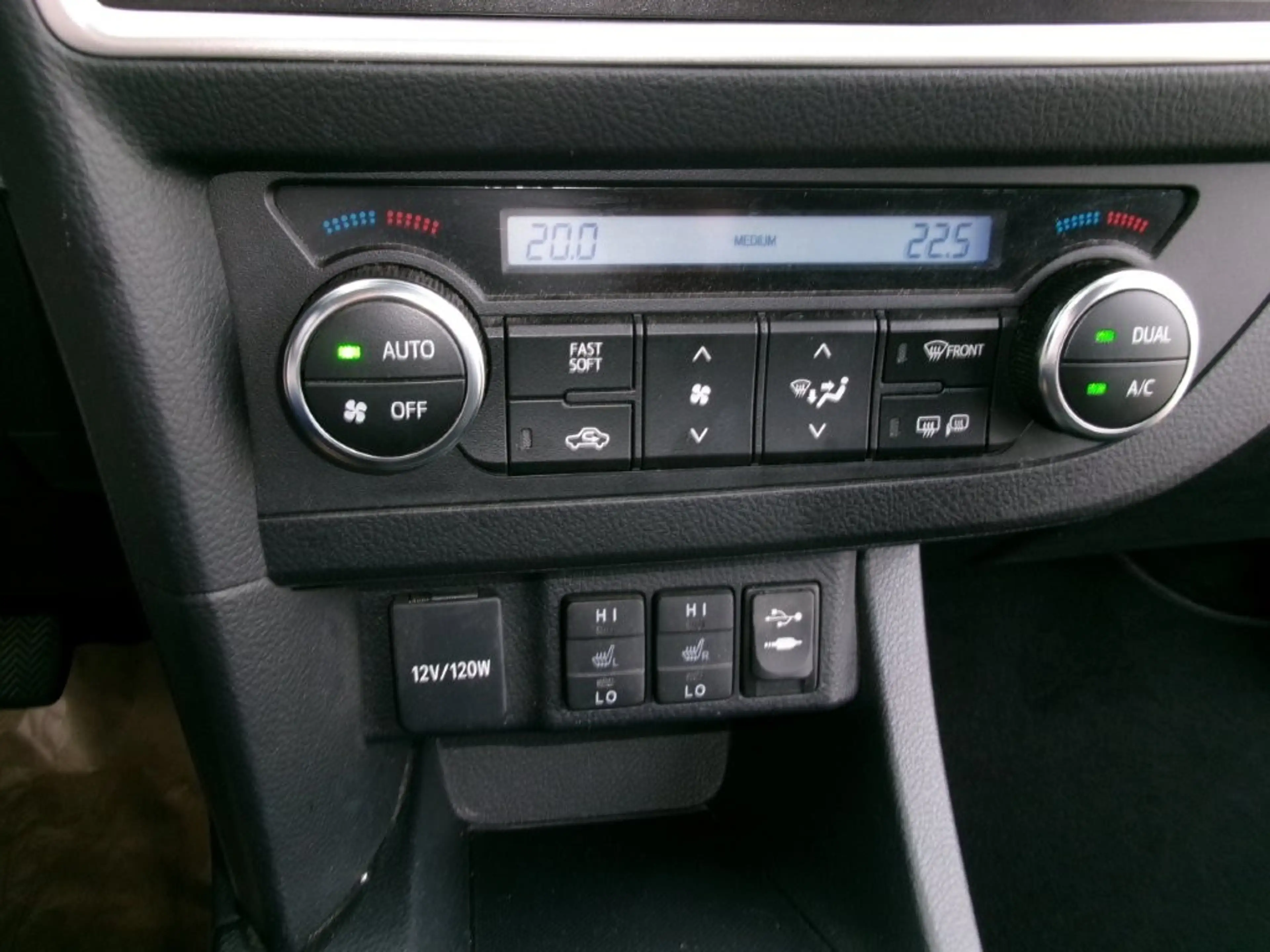 Toyota Auris Auris 1,33 dVVT-i Lounge !!! TOPGEBRAUCHTER !!! — photo 13