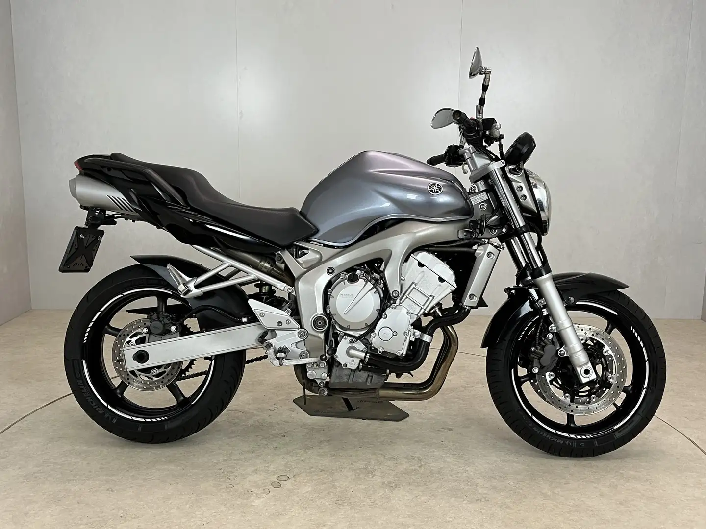 Yamaha FZ 6 N Gri - 1