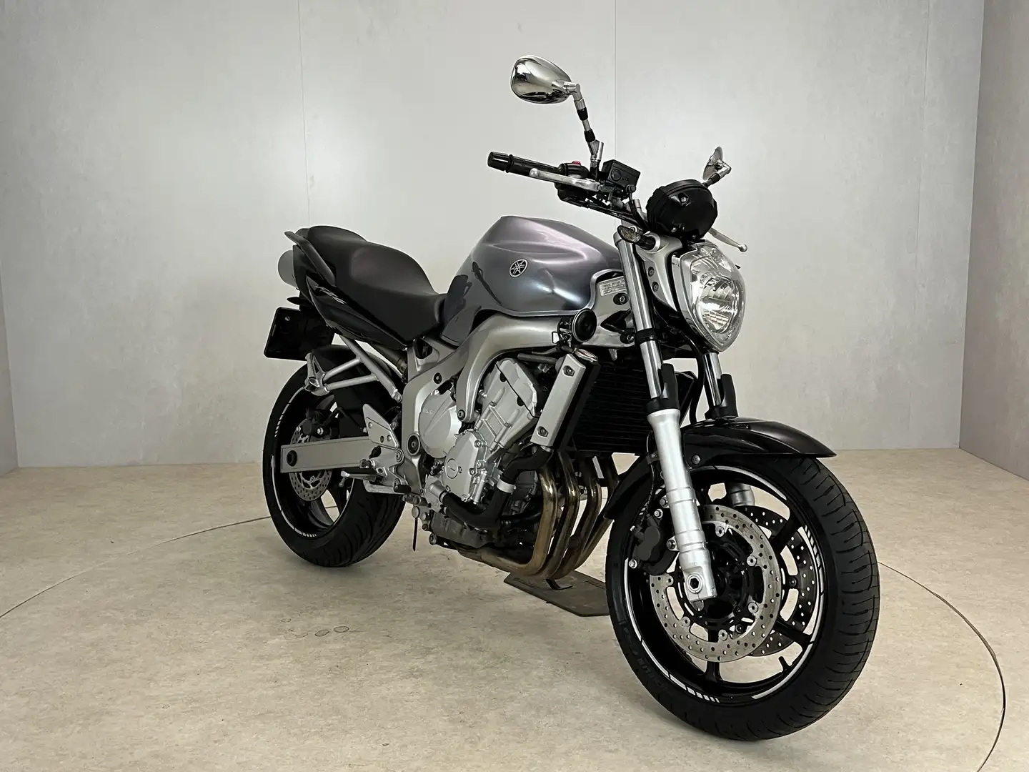 Yamaha FZ 6 N Gri - 2