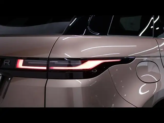 Land Rover Range Rover Evoque view 9