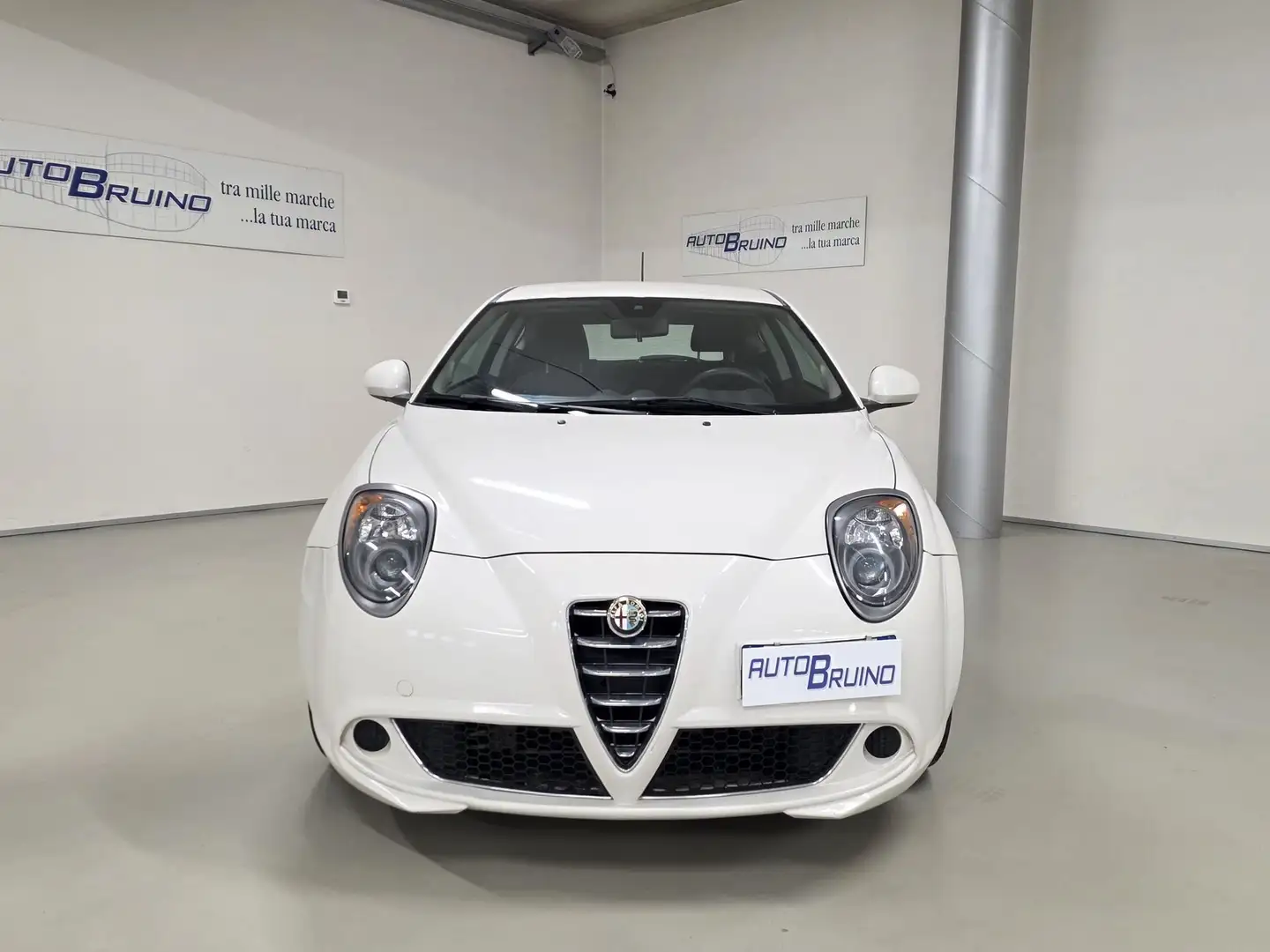Alfa Romeo MiTo MiTo 1.4 70 CV 8V Impression Blanc - 2