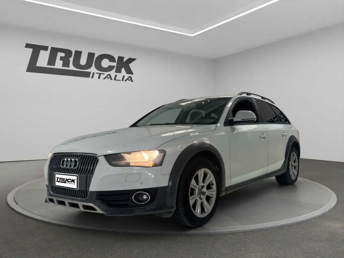 Audi A4 allroad - A4 Allroad 2.0 tdi Advanced 177 Blanco - 1