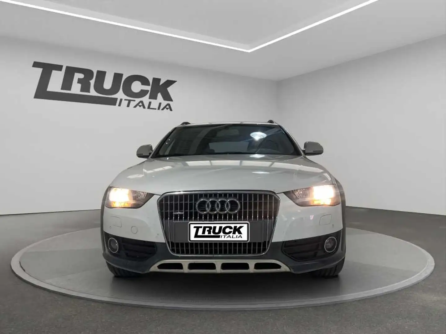 Audi A4 allroad - A4 Allroad 2.0 tdi Advanced 177 Blanco - 2