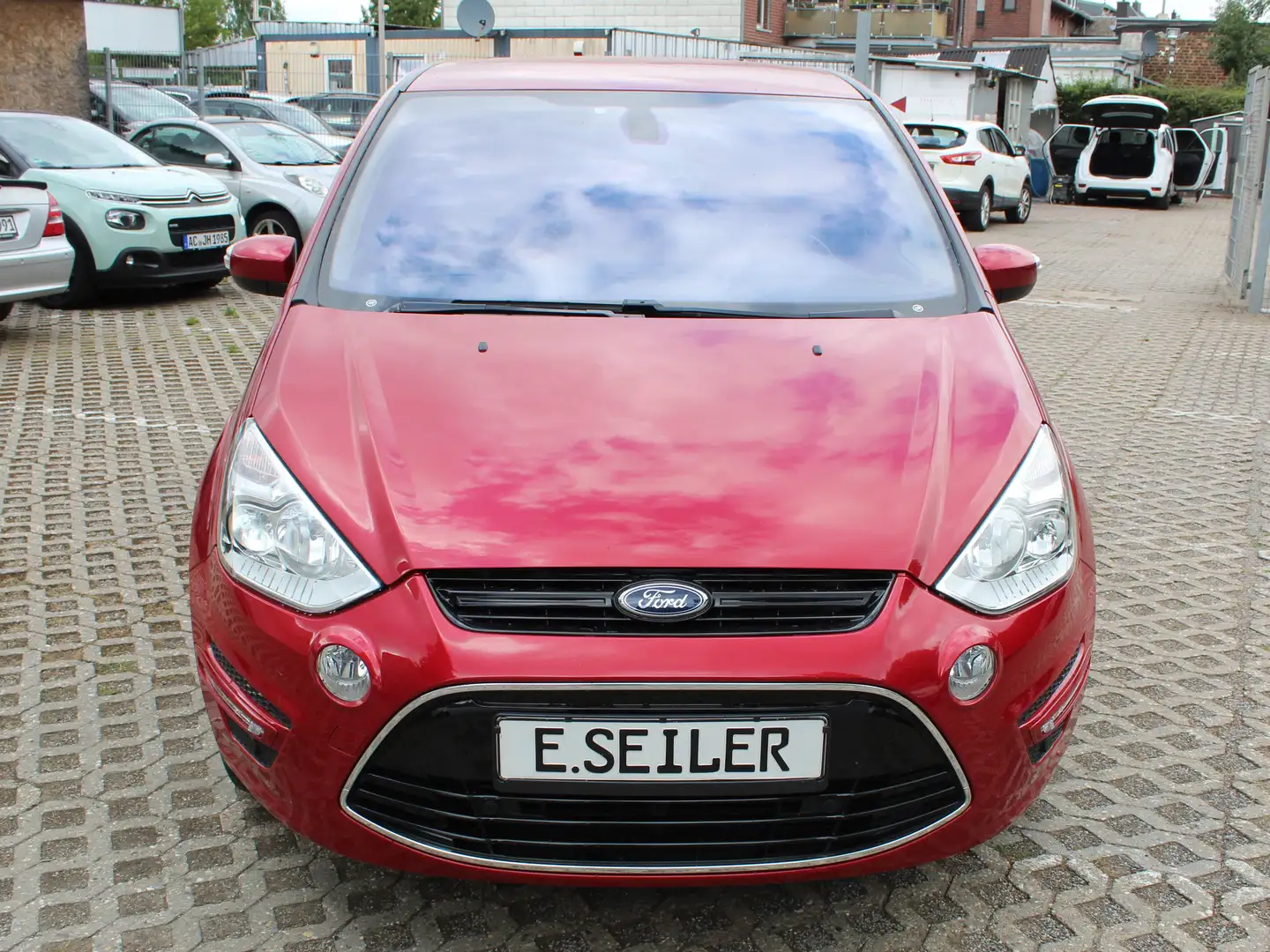 Ford S-Max Ford S-Max 2,0d/TITANIUM/VOLLLEDER/NAVIGATIO/KLIMA Roşu - 2