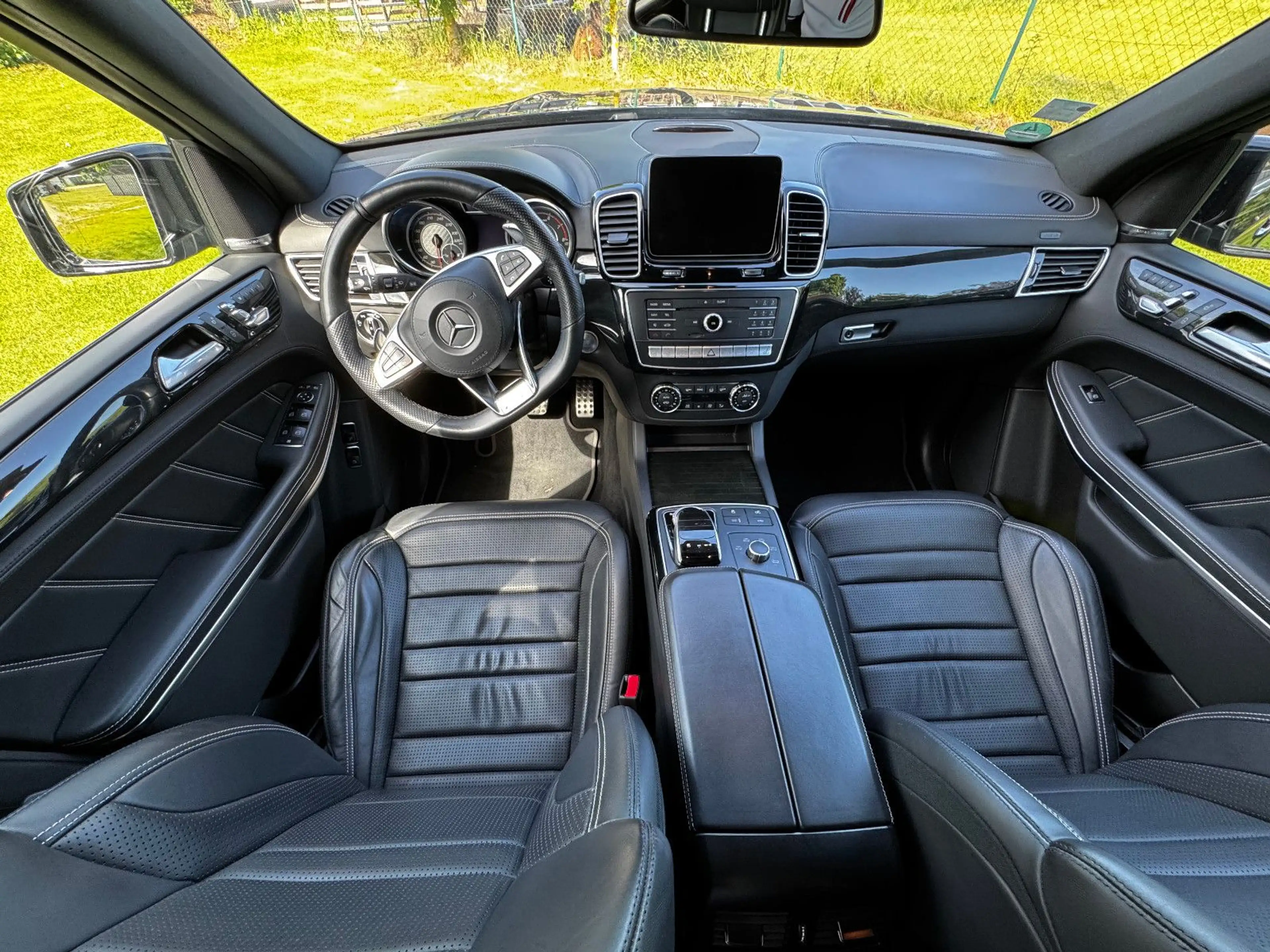 Mercedes-Benz GLS 63 AMG AMG 4M-TV+STANDHZG+PANO+FOND TV+DISTRONIC — photo 7