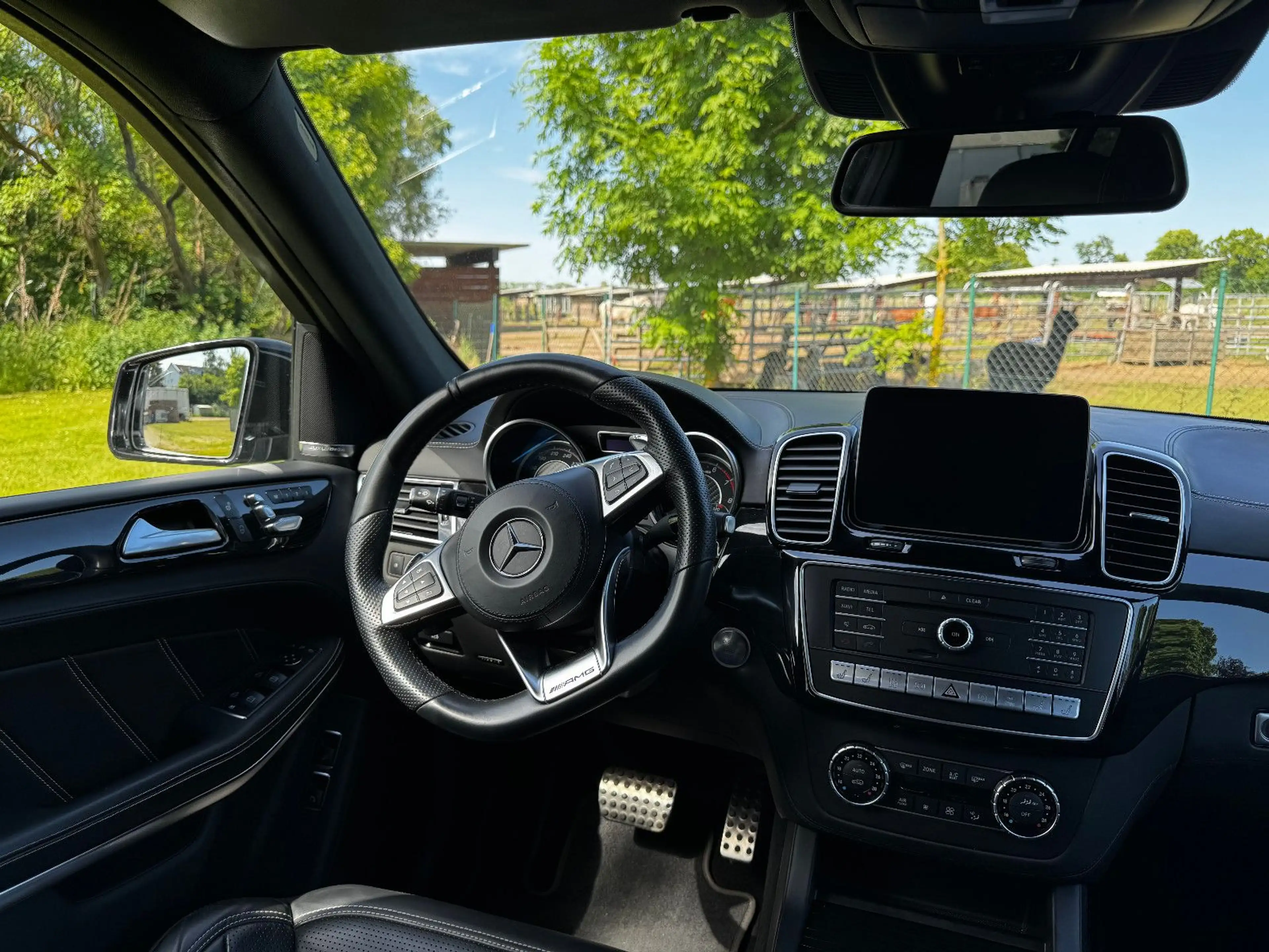 Mercedes-Benz GLS 63 AMG AMG 4M-TV+STANDHZG+PANO+FOND TV+DISTRONIC — photo 13