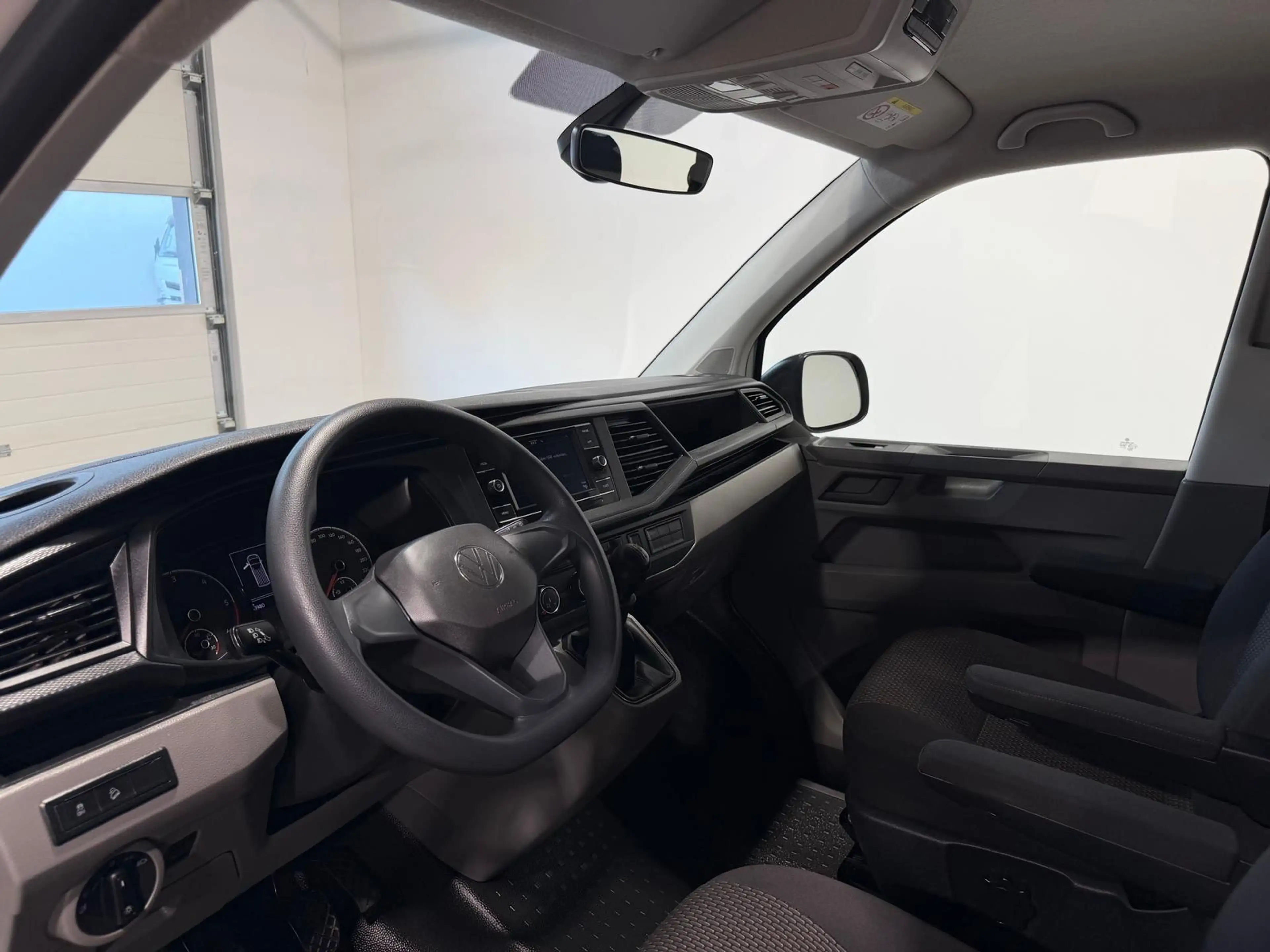 Volkswagen T6.1 Transporter -Doka(5-Si.),4Motion,lang,Standh — photo 13