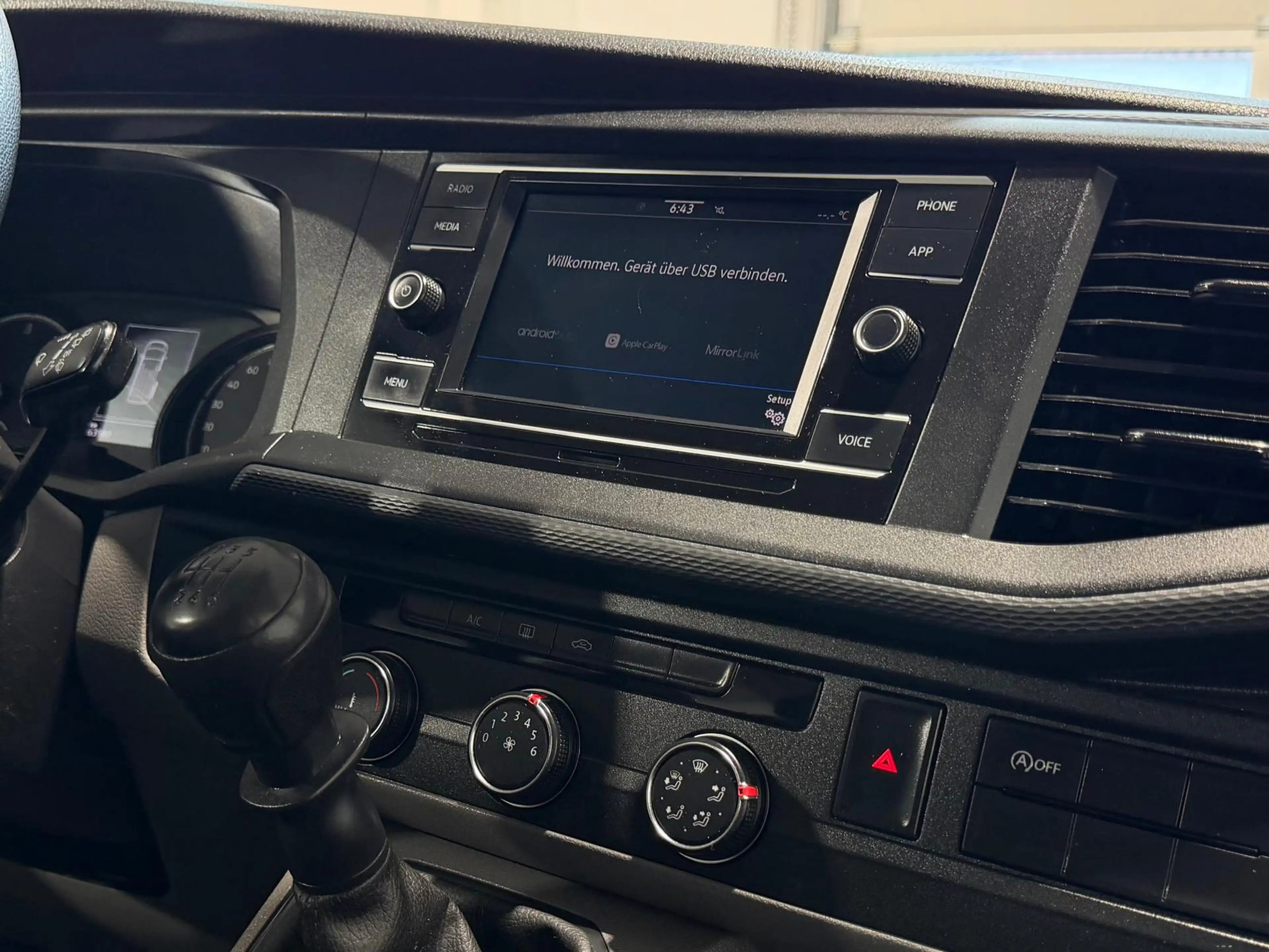 Volkswagen T6.1 Transporter -Doka(5-Si.),4Motion,lang,Standh — photo 11