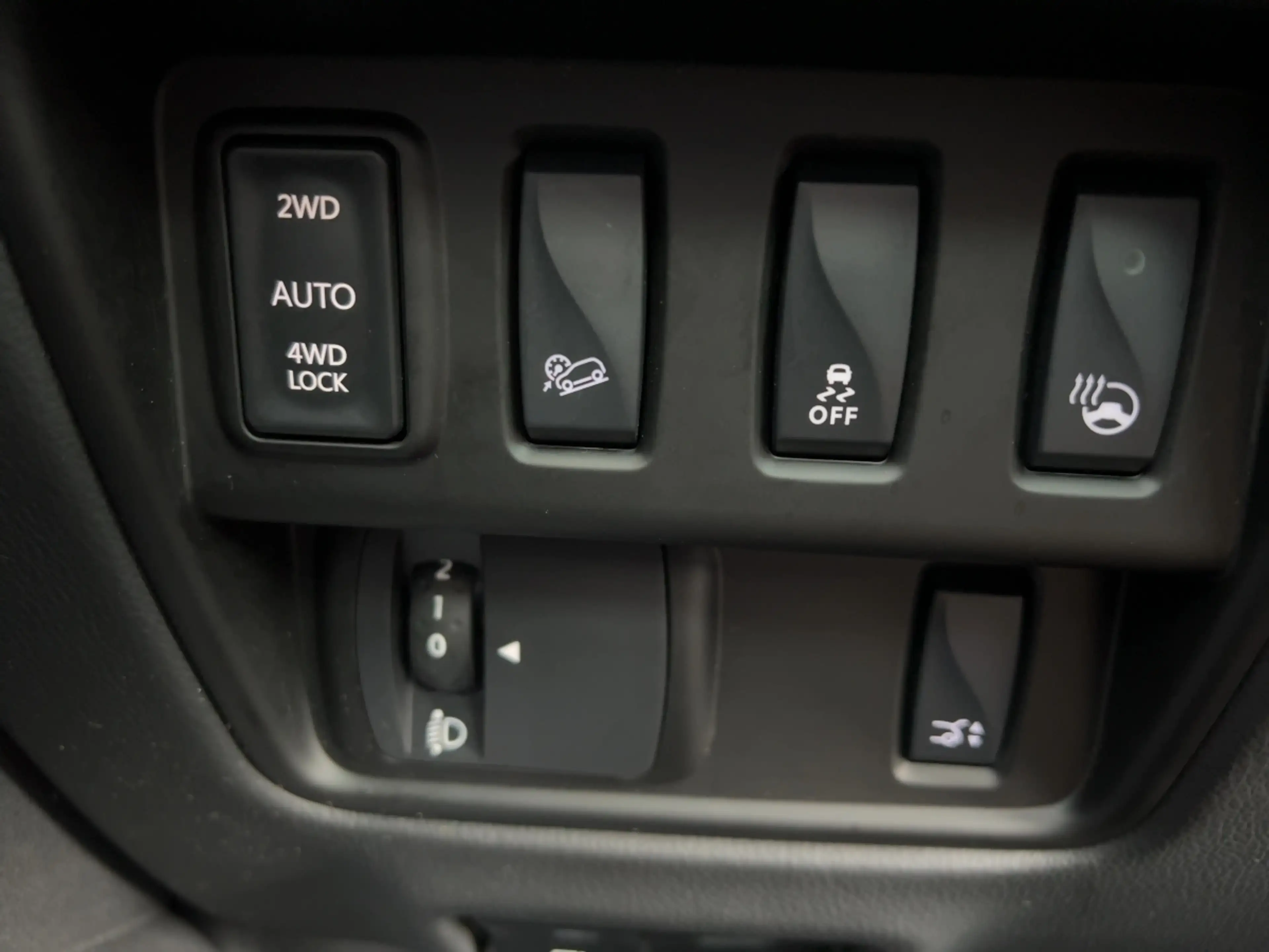 Renault Koleos INITIALE PARIS BLUE dCi 185 4WD X-tronic — photo 17