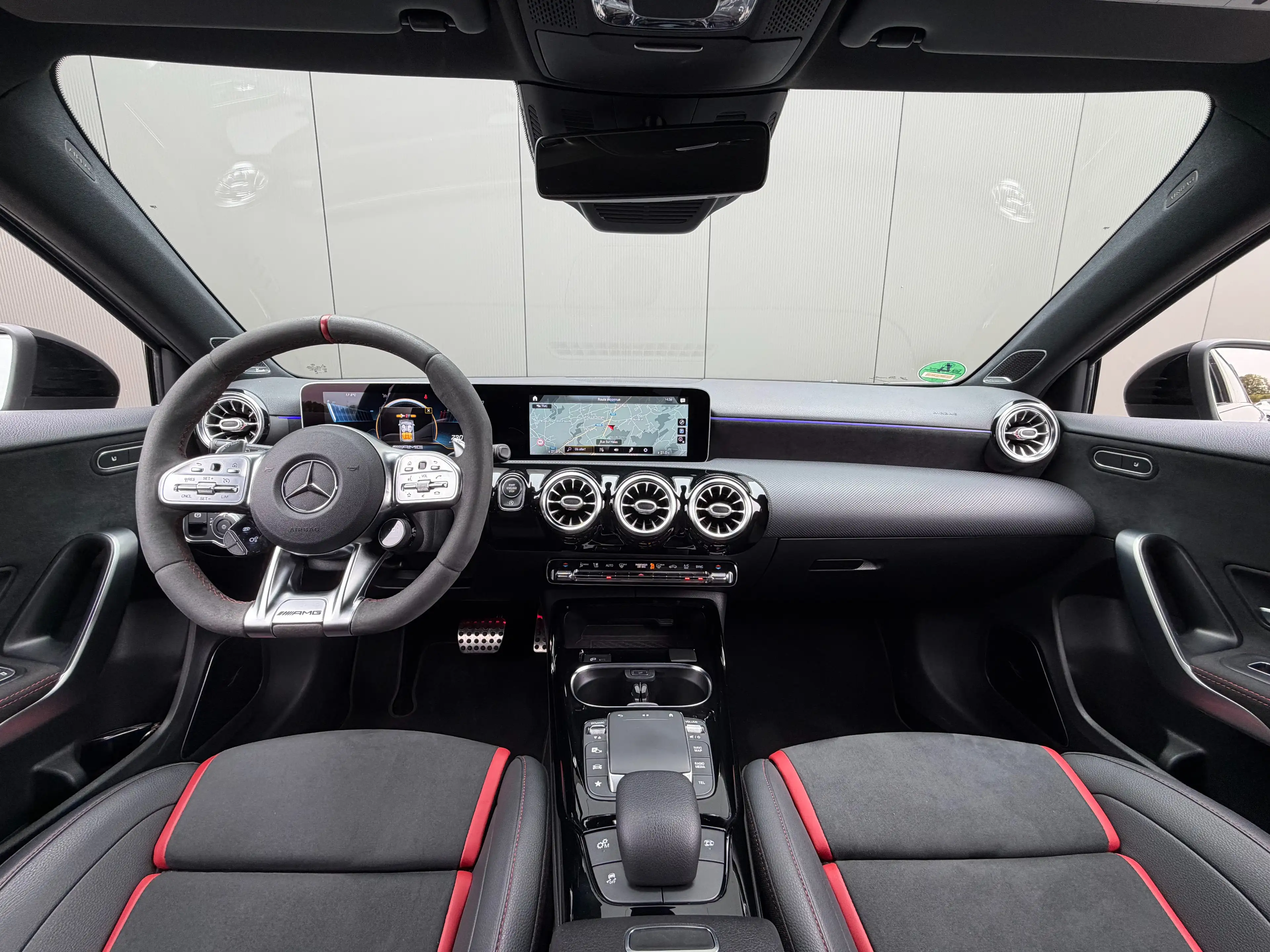 Mercedes-Benz A 45 AMG S 4Matic+ 421cv AMG Performance - Burmester - 360 — photo 13