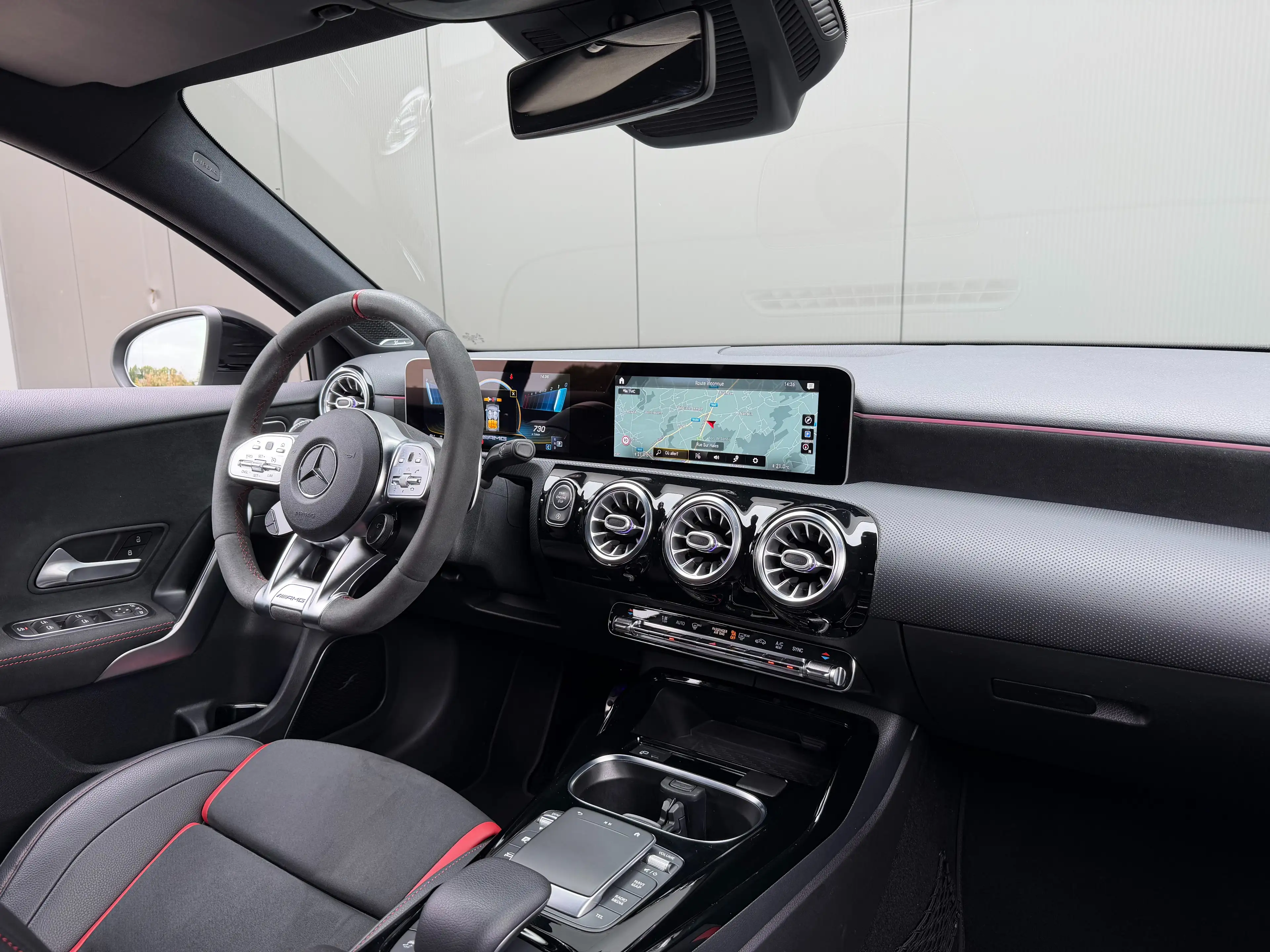Mercedes-Benz A 45 AMG S 4Matic+ 421cv AMG Performance - Burmester - 360 — photo 14