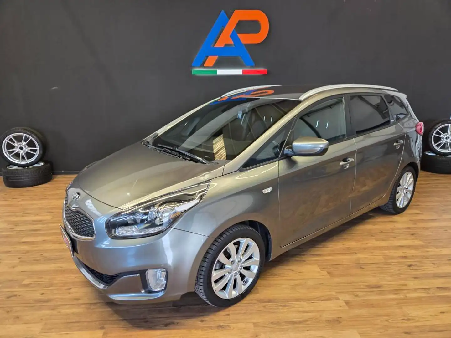 Kia Carens 1.7 crdi Class 115cv 5p.ti E6 Grigio - 2