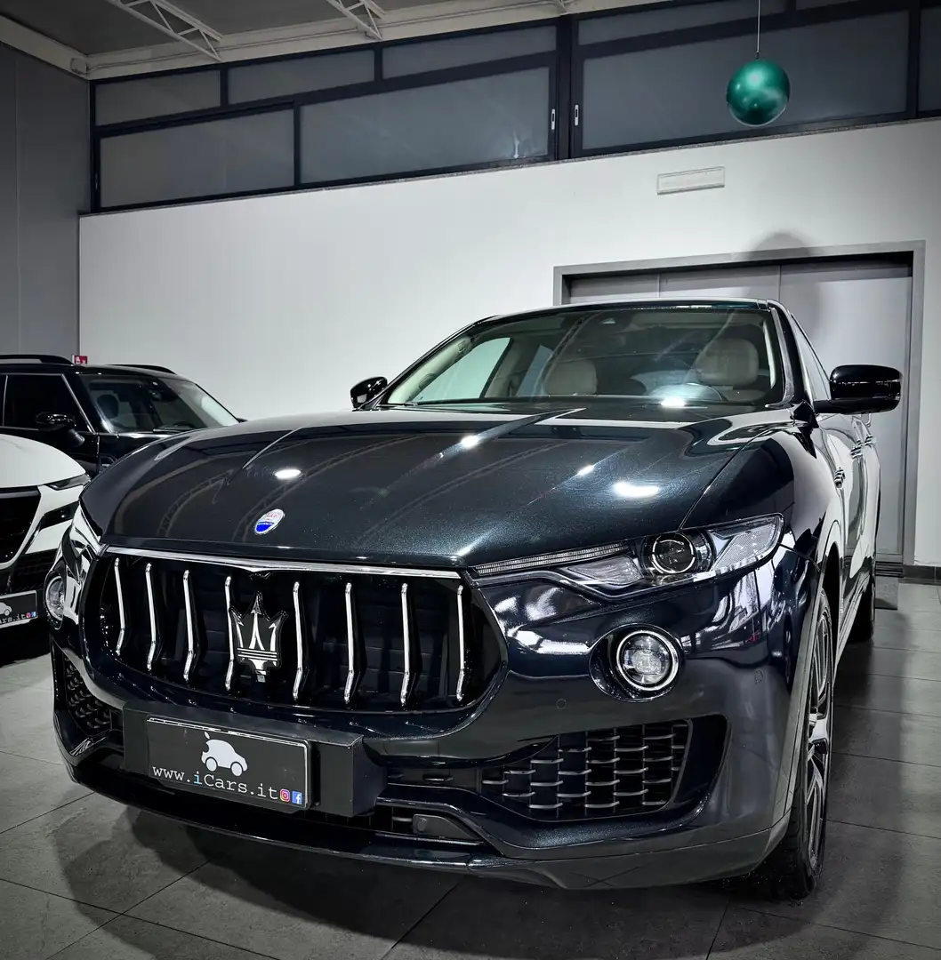Maserati Levante 3.0 V6 Diesel AWD Gransport Noir - 2