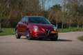 Alfa Romeo MiTo 0.9 TwinAir SBK met winterbanden op velg Czerwony - thumbnail 1