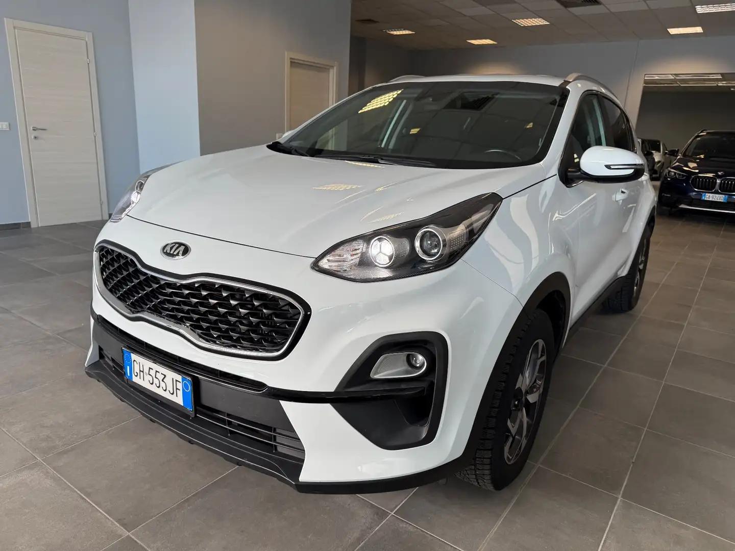 Kia Sportage Sportage 1.6 CRDI 136 CV DCT7 2WD Mild Hybrid Busi Blanc - 1