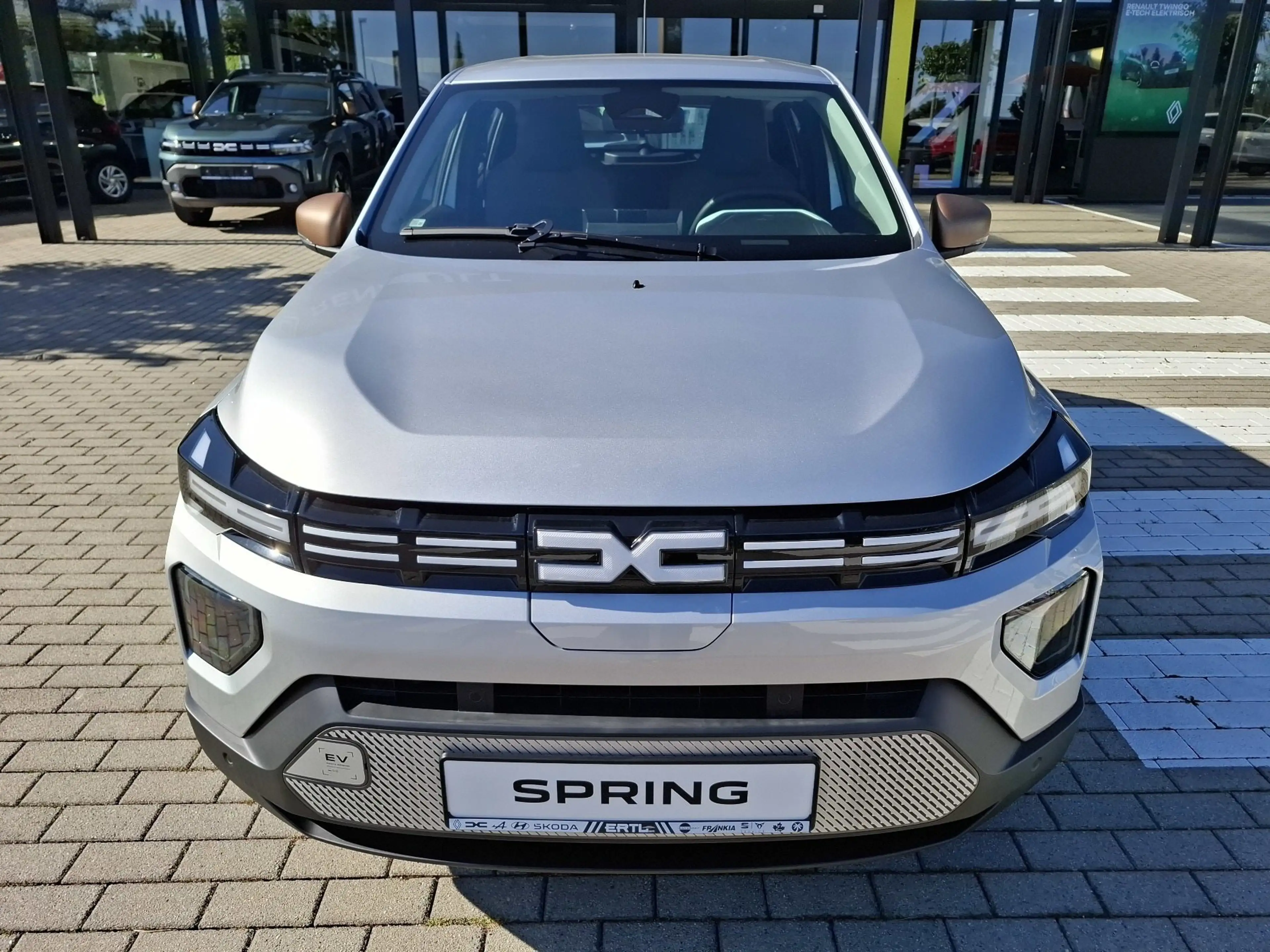 Dacia Spring Extreme electric 100 — photo 3