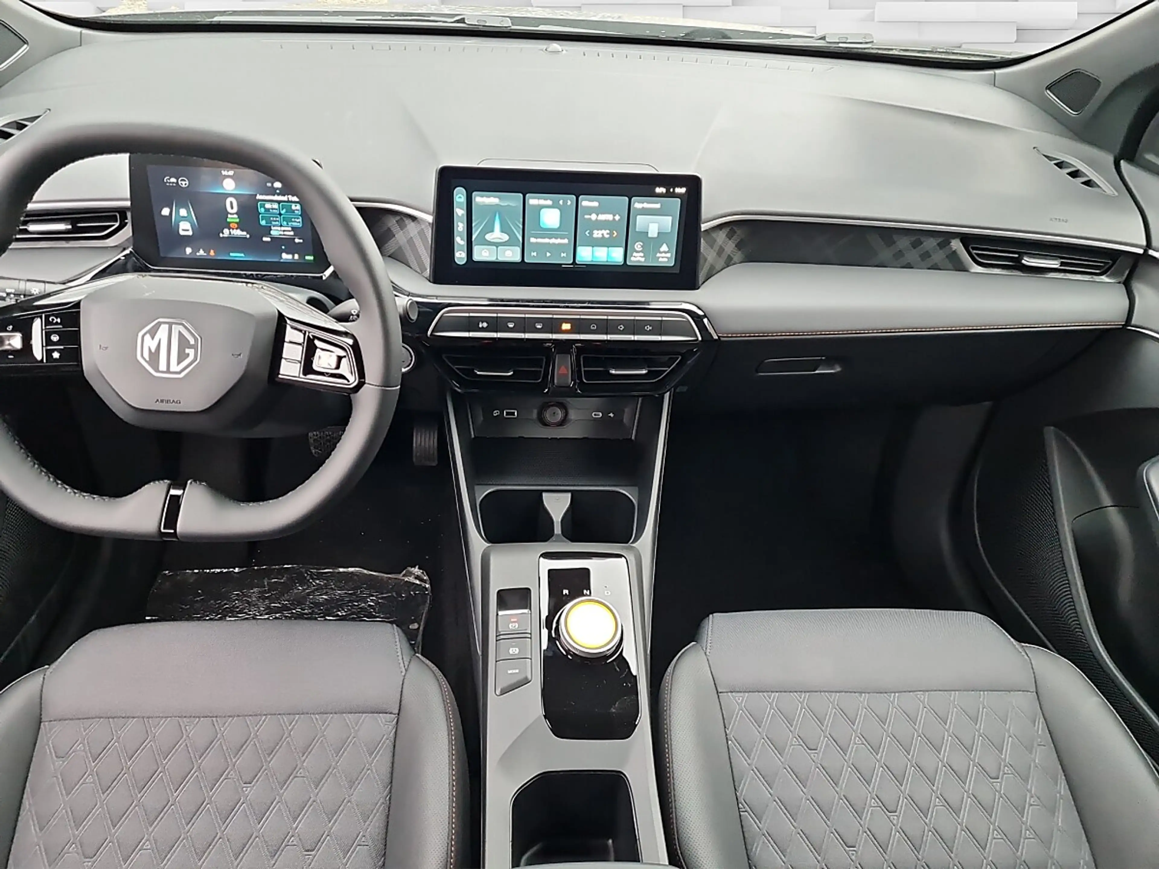 MG MG3 Hybrid+ Luxury — photo 14