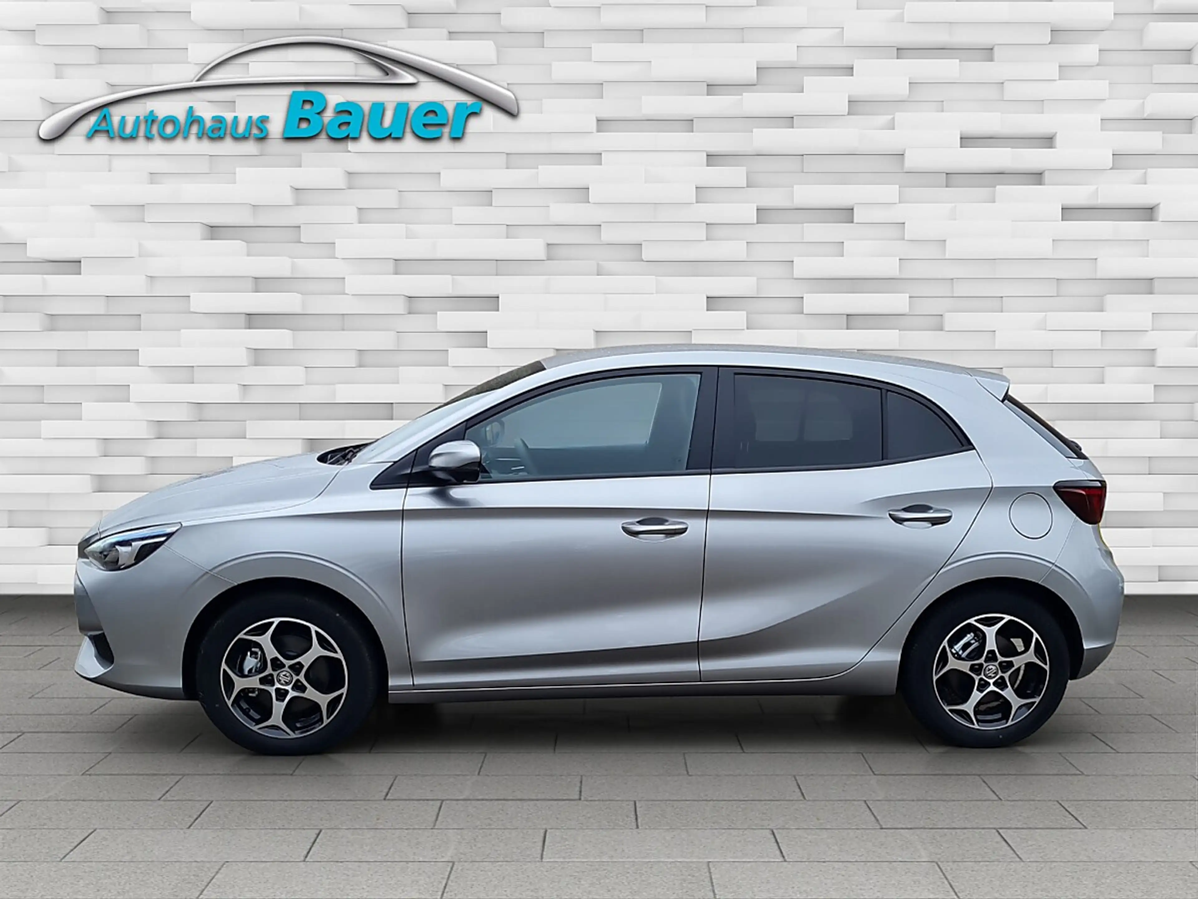 MG MG3 Hybrid+ Luxury — photo 2