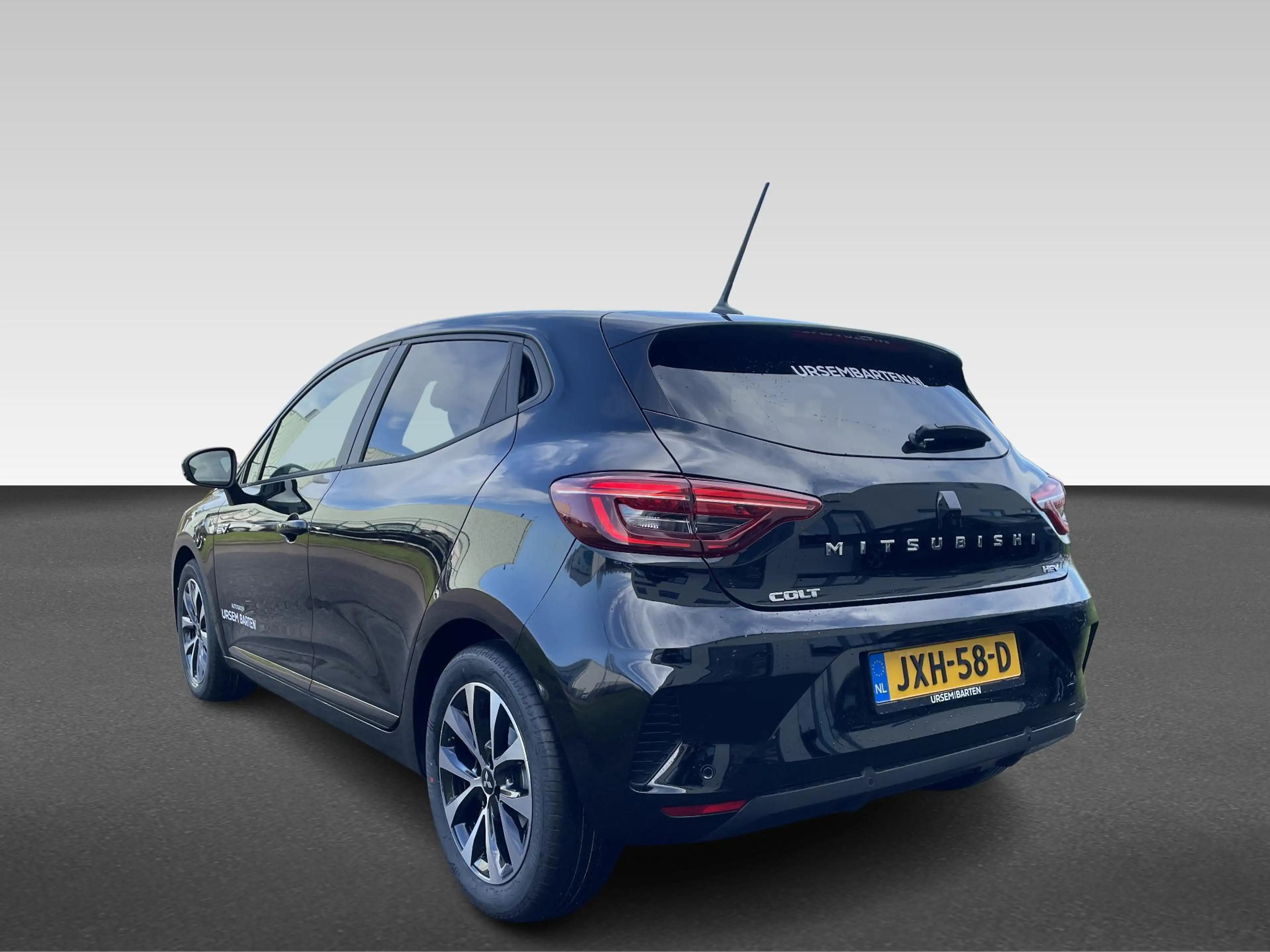 Mitsubishi Colt 1.6 HEV Intense Metaalkleur — photo 3