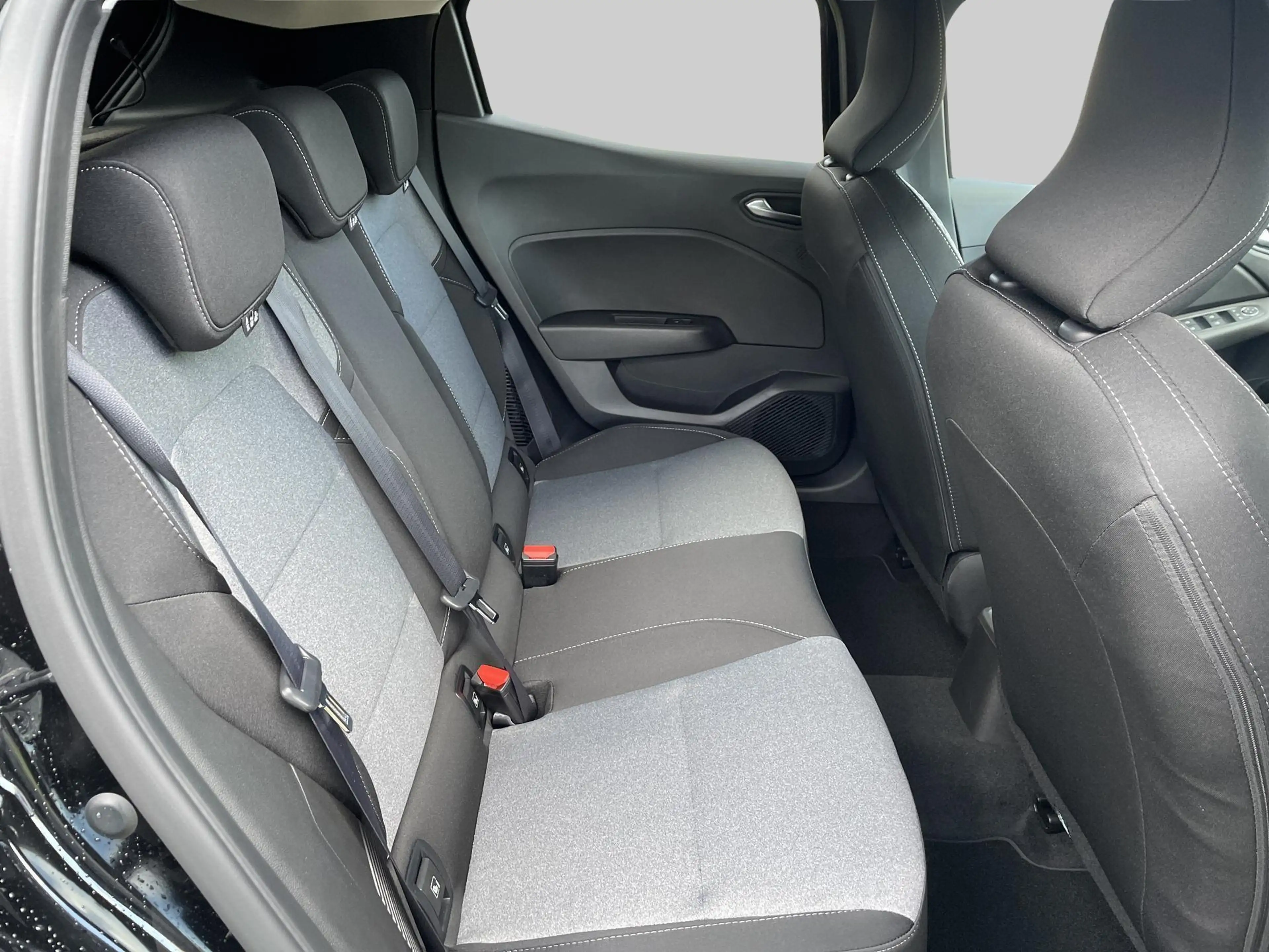 Mitsubishi Colt 1.6 HEV Intense Metaalkleur — photo 14