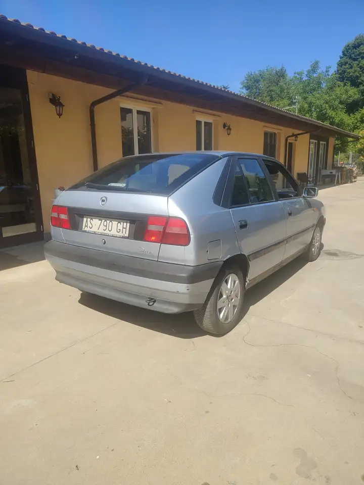 Lancia Delta 1.6 LX, foto 2