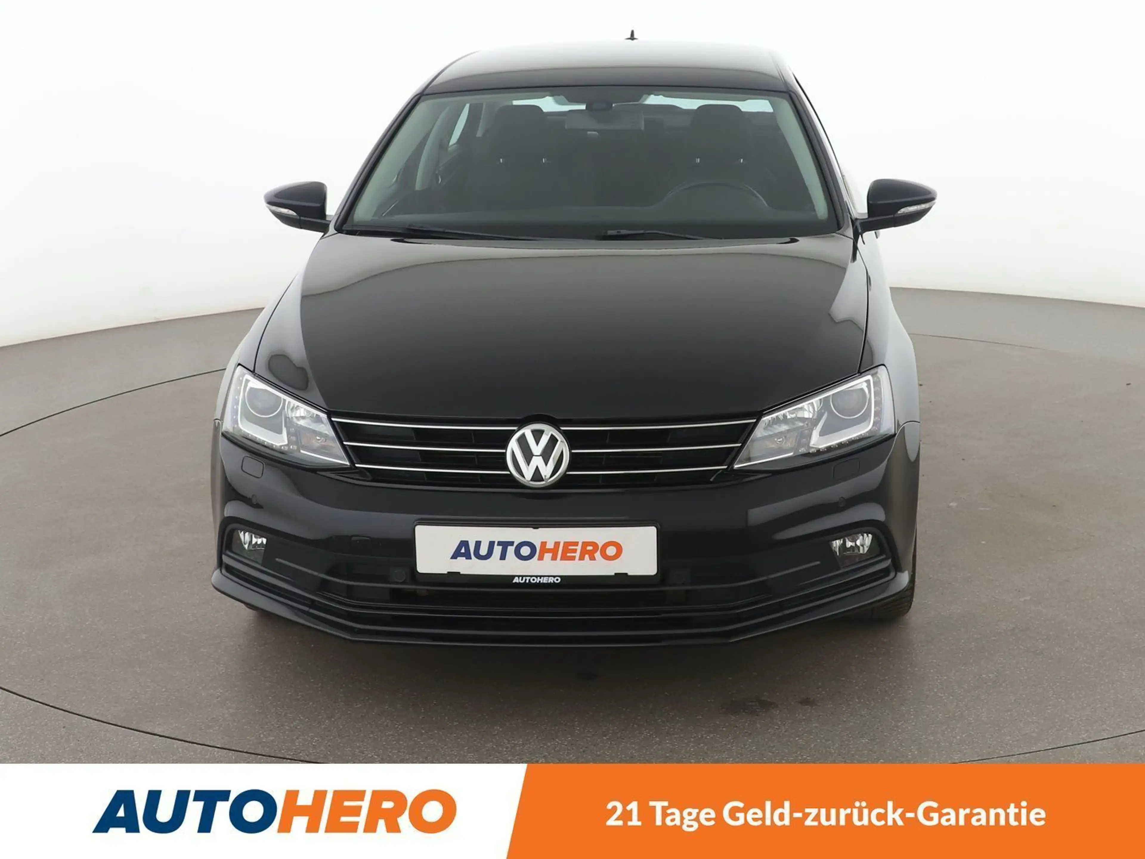 Volkswagen Jetta 2.0 TDI BM*NAVI*XENON*PDC*SHZ*KLIMA*GARANTIE* — photo 9