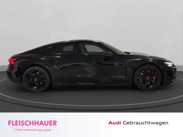 Audi E-Tron view 8