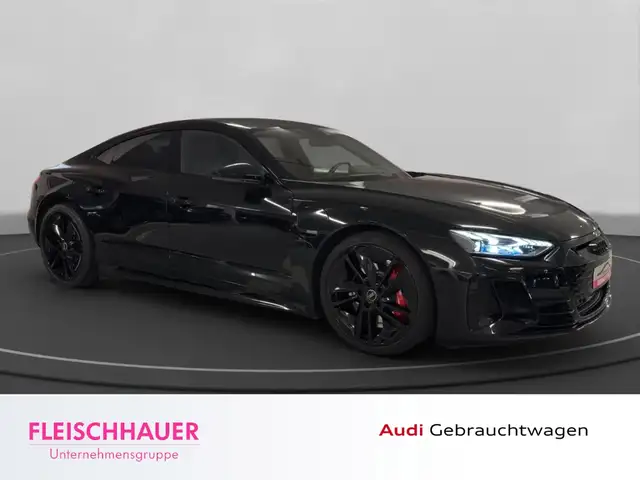 Audi E-Tron view 9