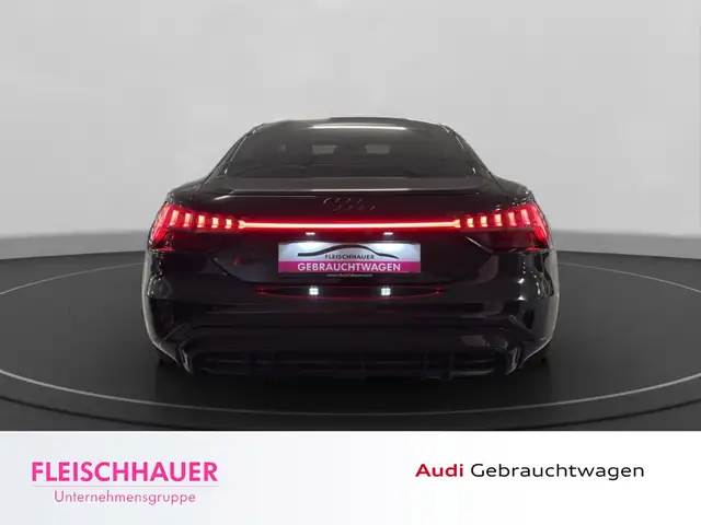 Audi E-Tron view 6