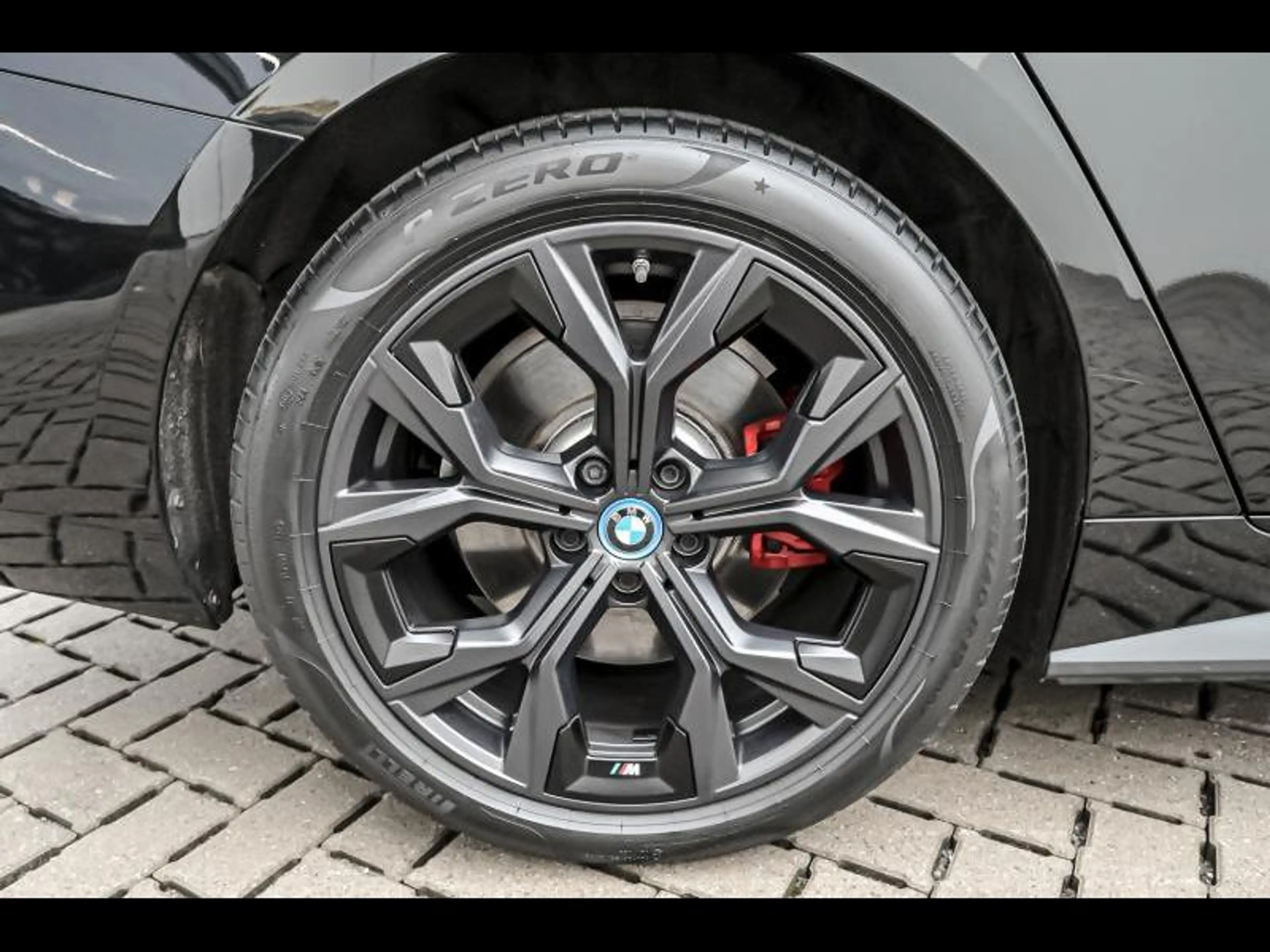 BMW i4 M50 Gran Coupé — photo 8