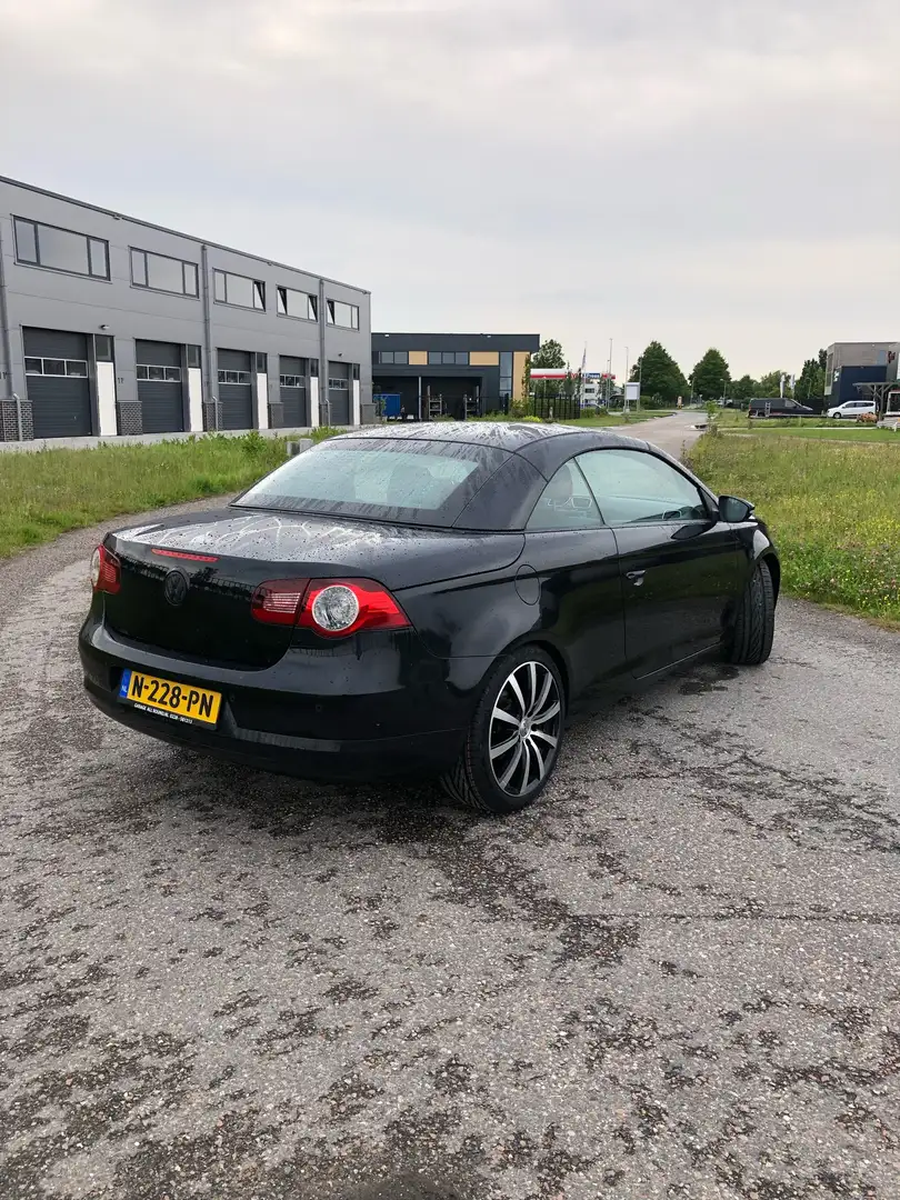 Volkswagen Eos 1.4 TSI BlueMotion Zwart - 2