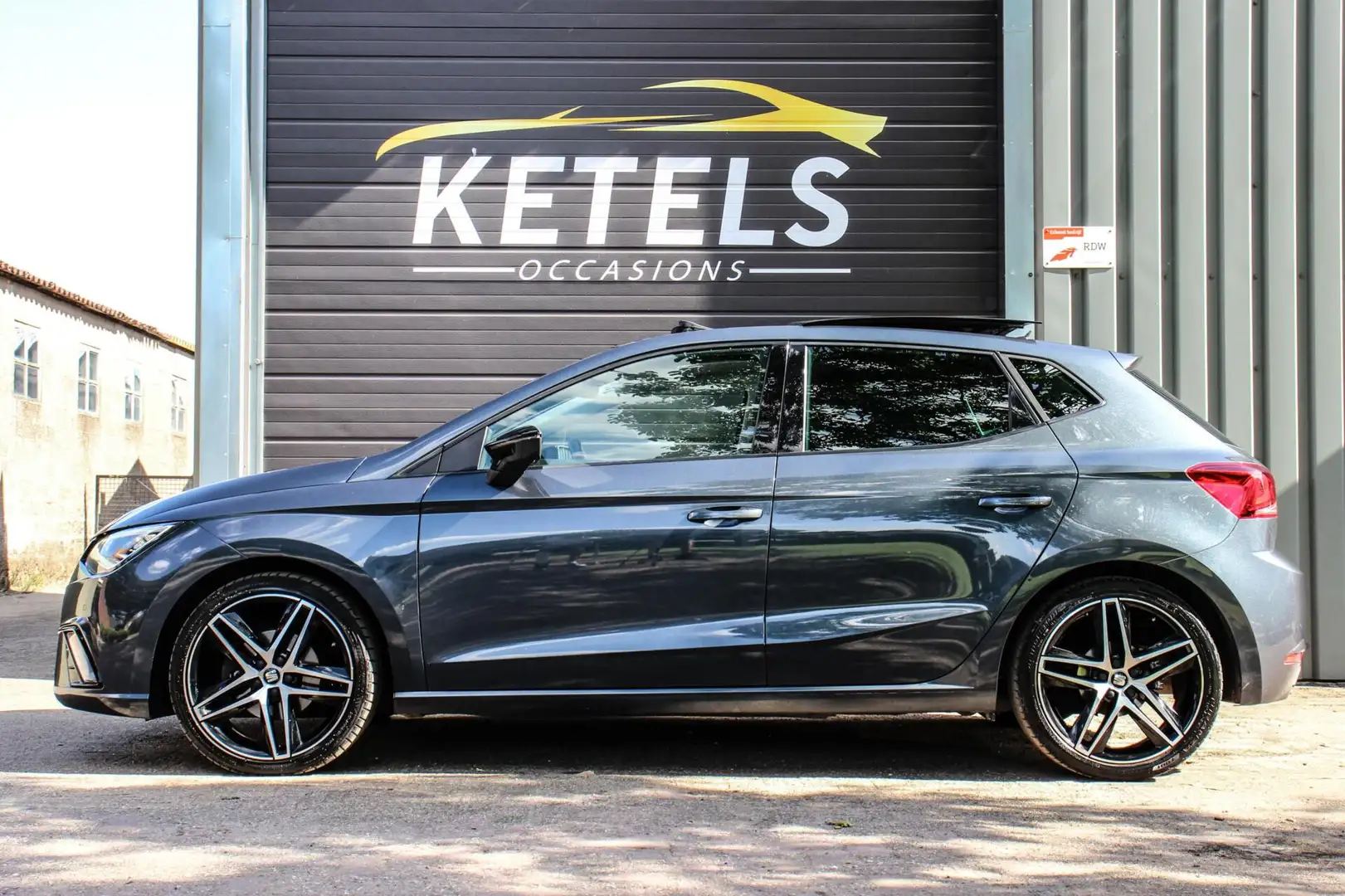 SEAT Ibiza 1.5 TSI FR Business LED/PANO/ACC/CAMERA/CARPLAY - 2