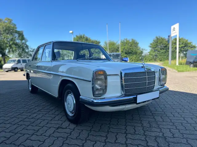 Mercedes-Benz 230 230.6 Strich 8 W114