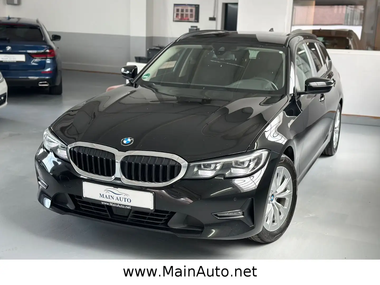 BMW 320 d Aut/CAM/SPUR/DigTacho/ParkAss/WiFi/Alarm Schwarz - 1