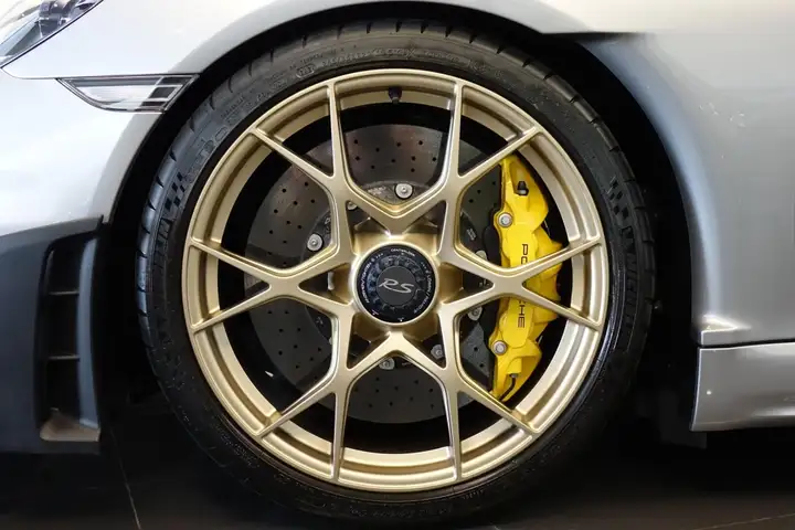 Porsche 718 Cayman 2024, foto 23