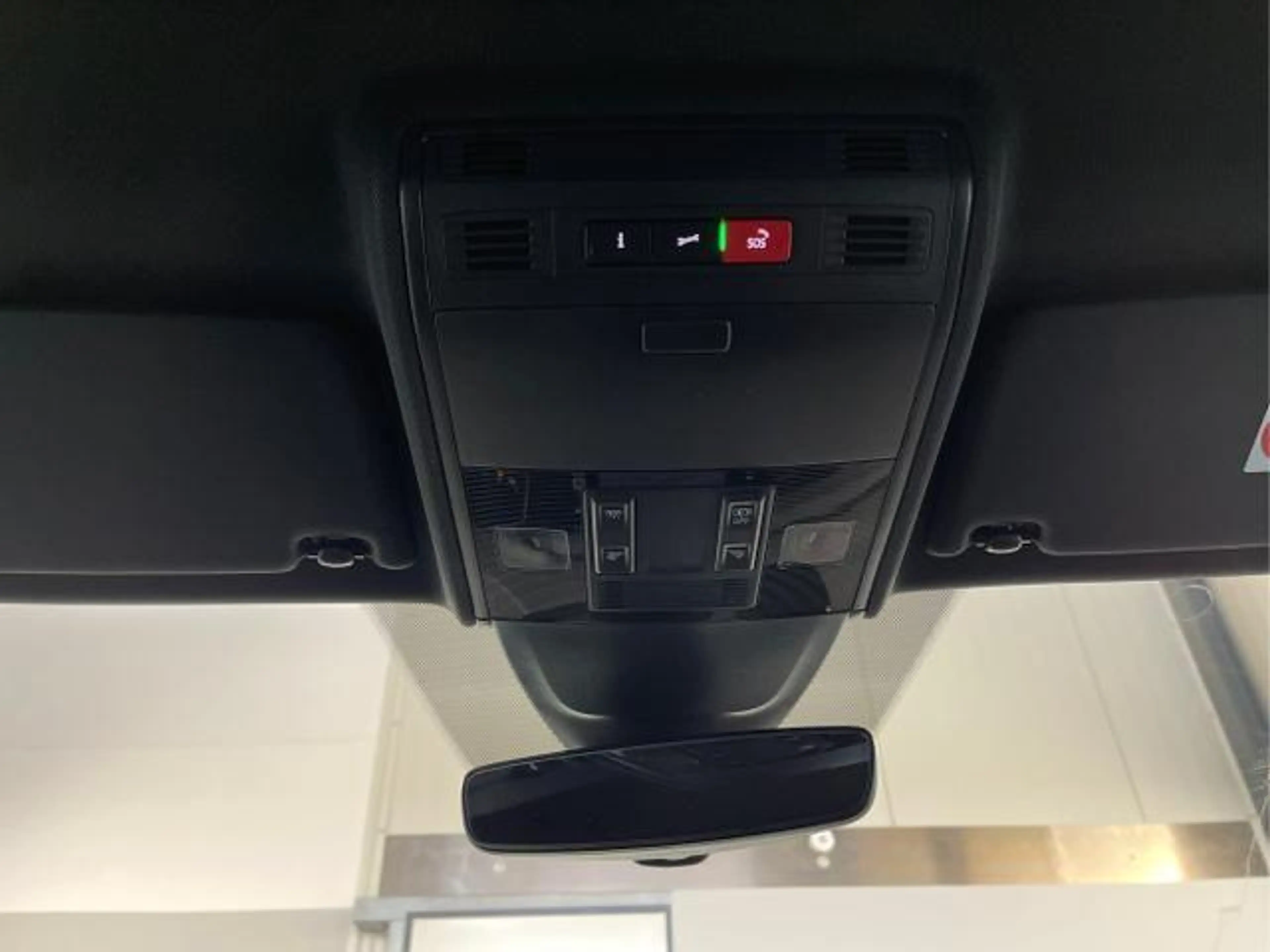 Volkswagen Taigo R-Line 150PS DSG Navi+AHK+IQ.Light+Alu18+Keyless+B — photo 11