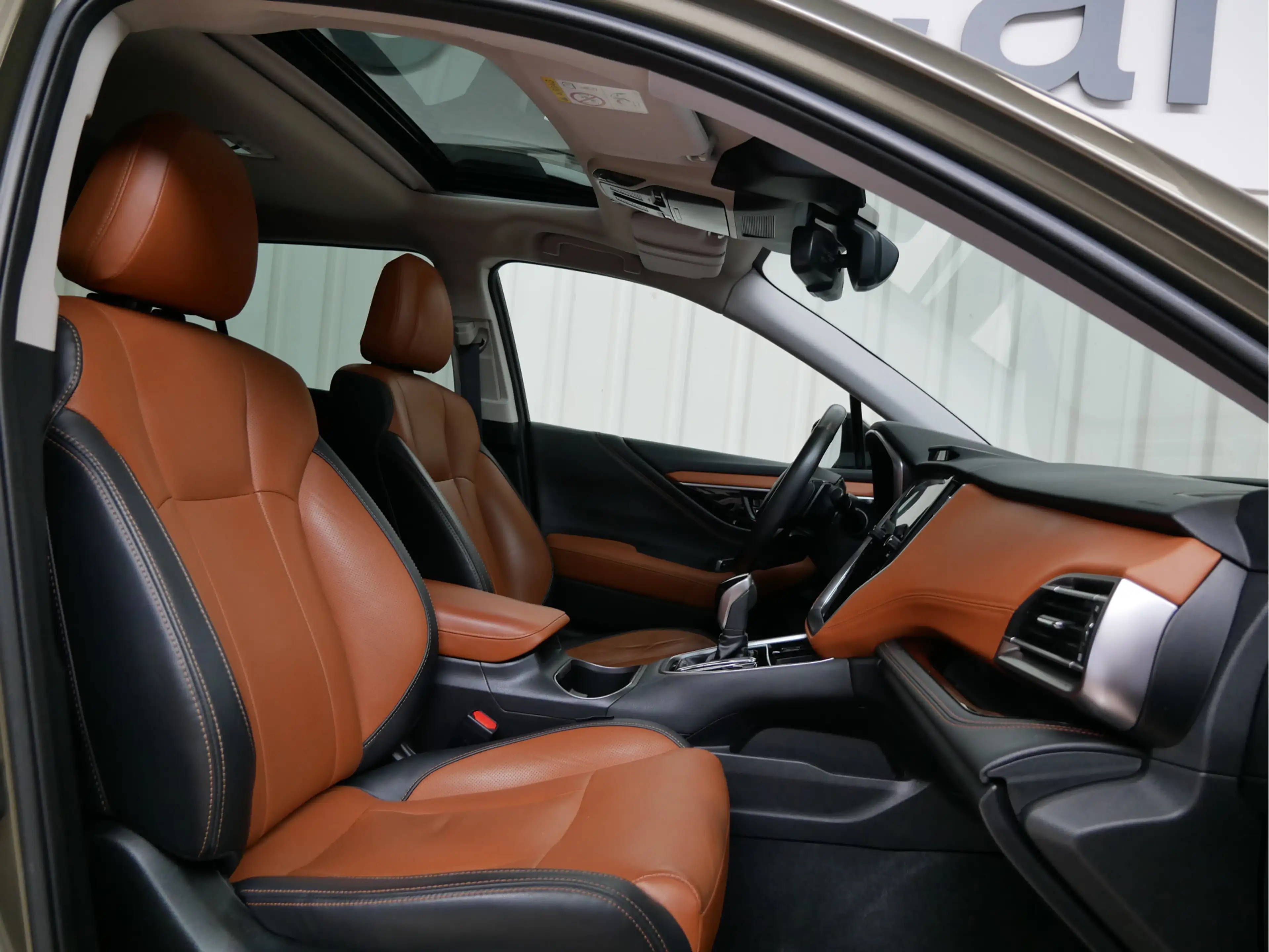 Subaru OUTBACK 2.5i Premium — photo 12