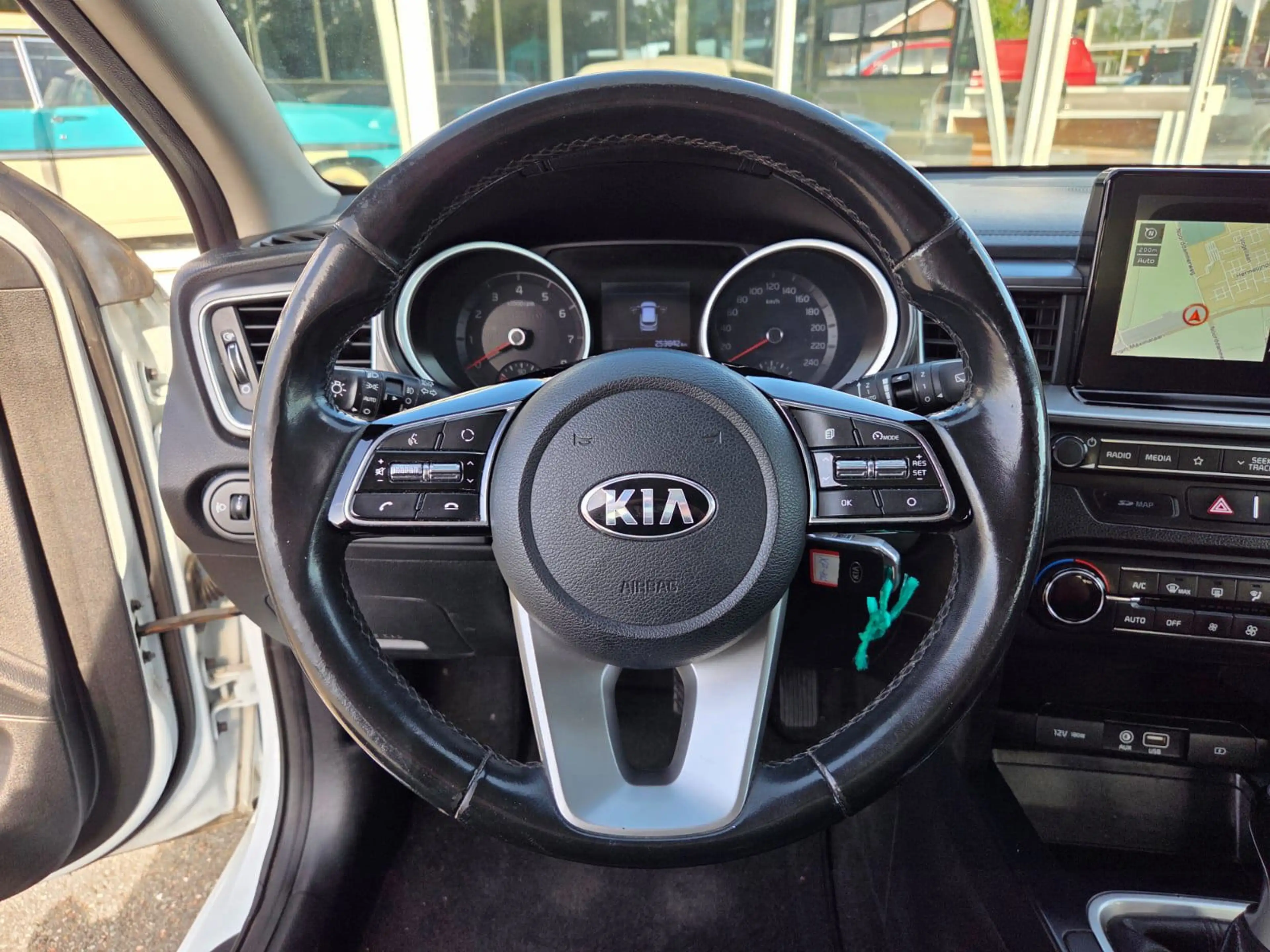 Kia Ceed / cee'd 1.0 GT-Line Most Exclusive Color White! 2019! — photo 13