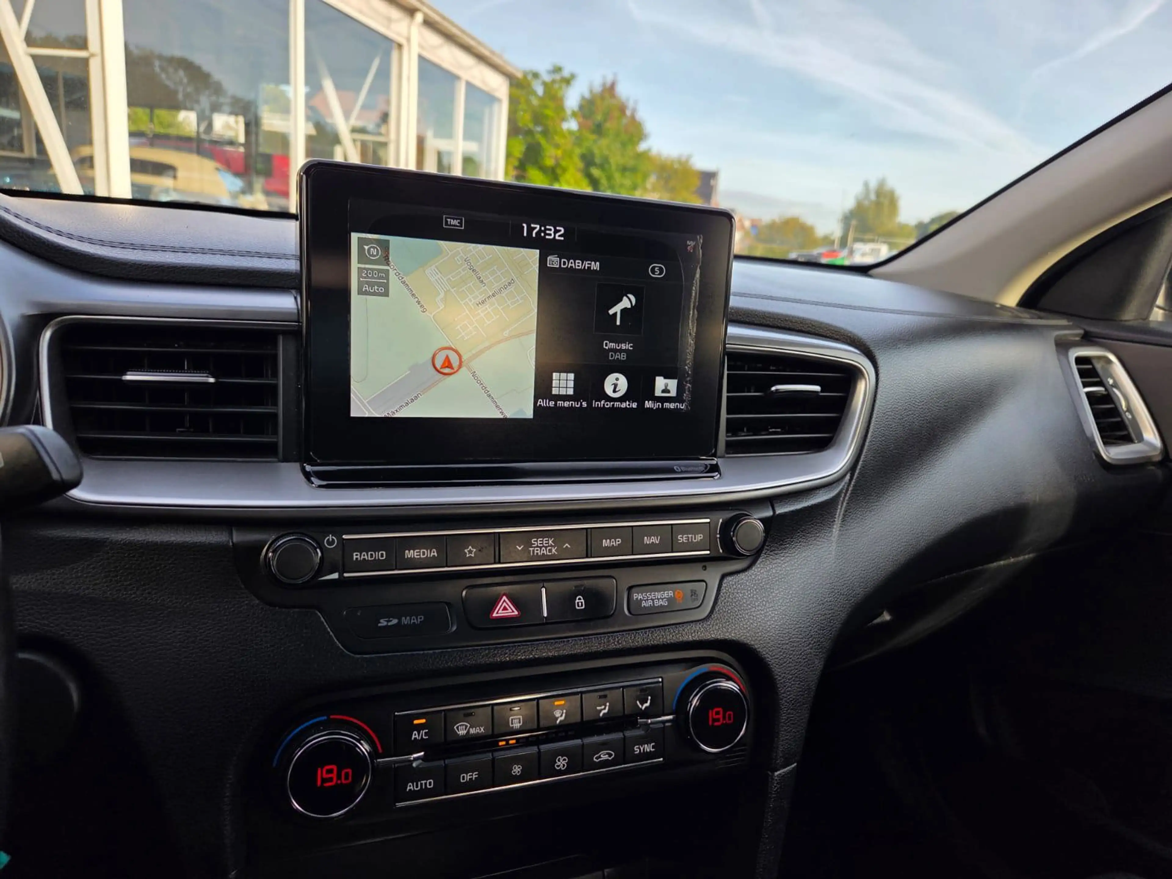 Kia Ceed / cee'd 1.0 GT-Line Most Exclusive Color White! 2019! — photo 11