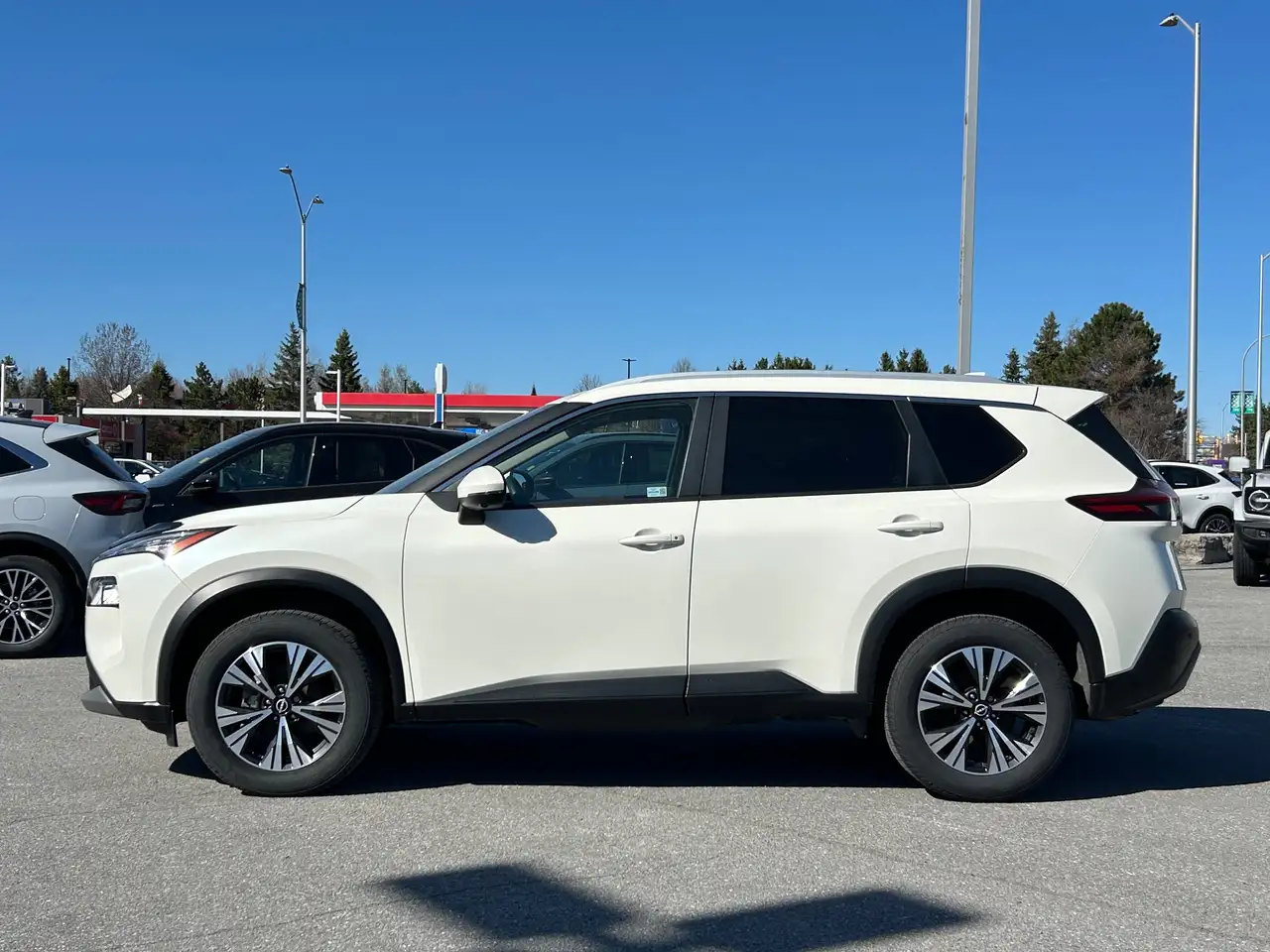 Nissan Rogue снимка Nissan Rogue