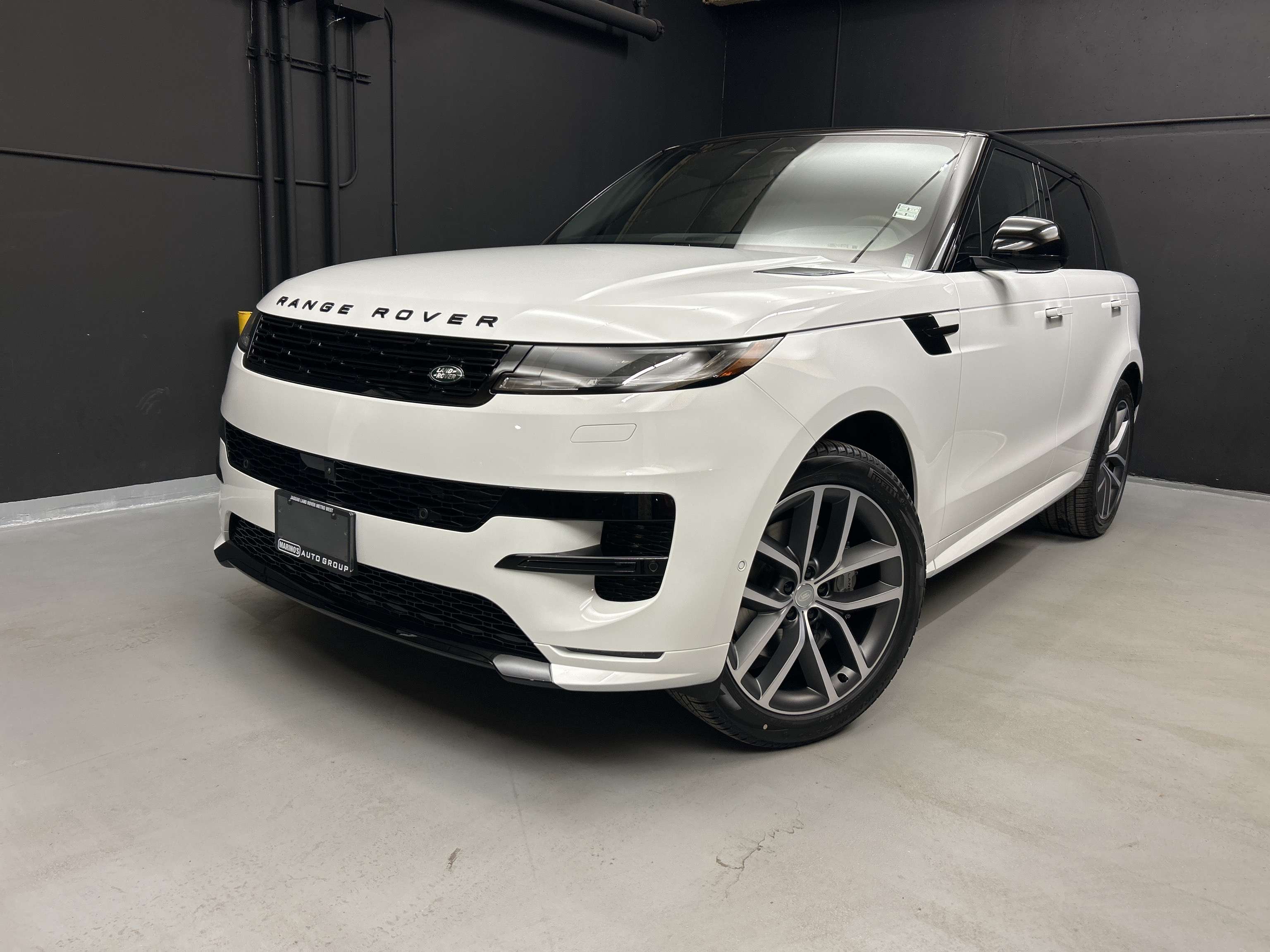 2025 Land Rover Range Rover Sport Dynamic SE