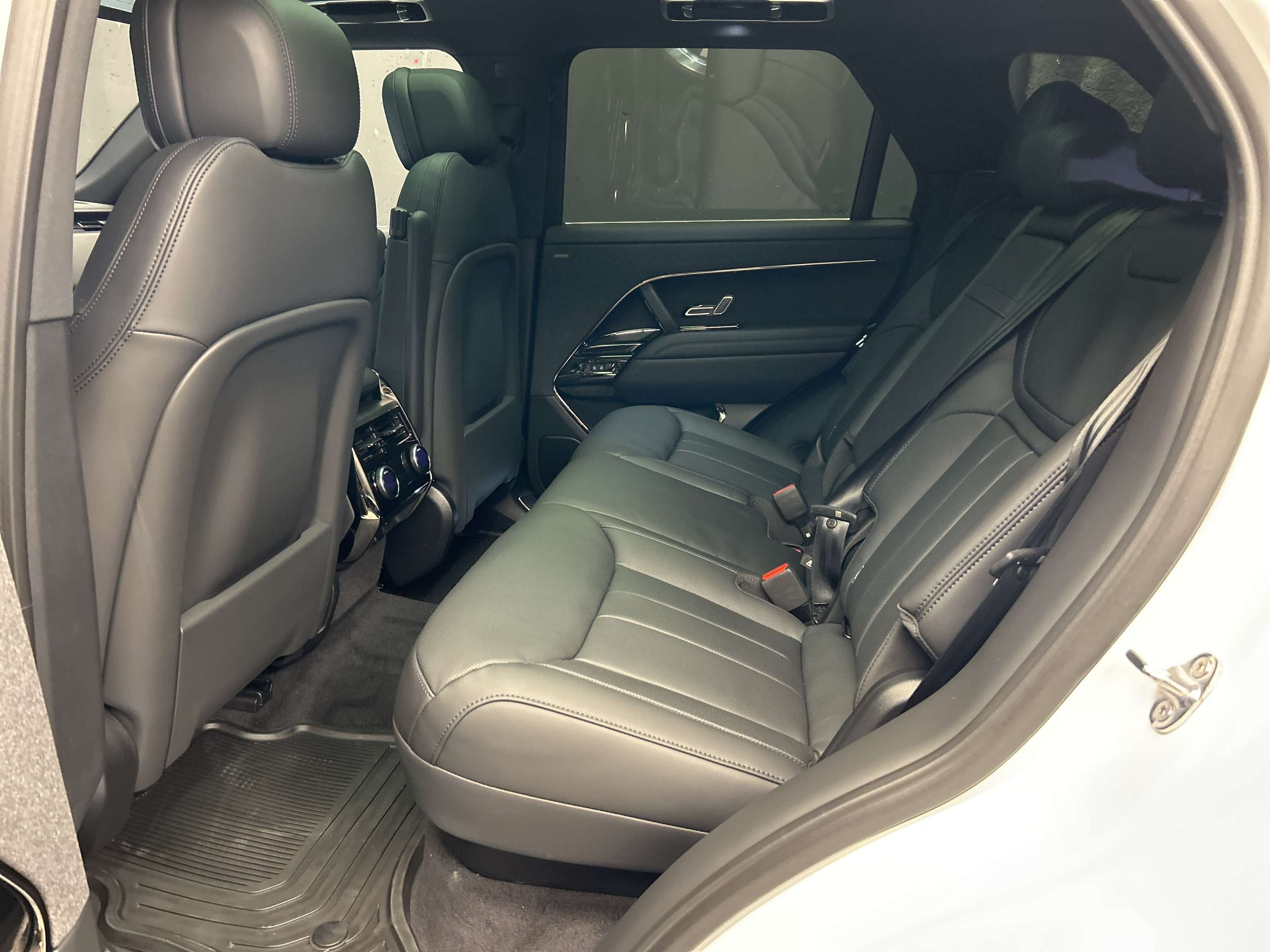 2025 Land Rover Range Rover Sport Dynamic SE thumb 18