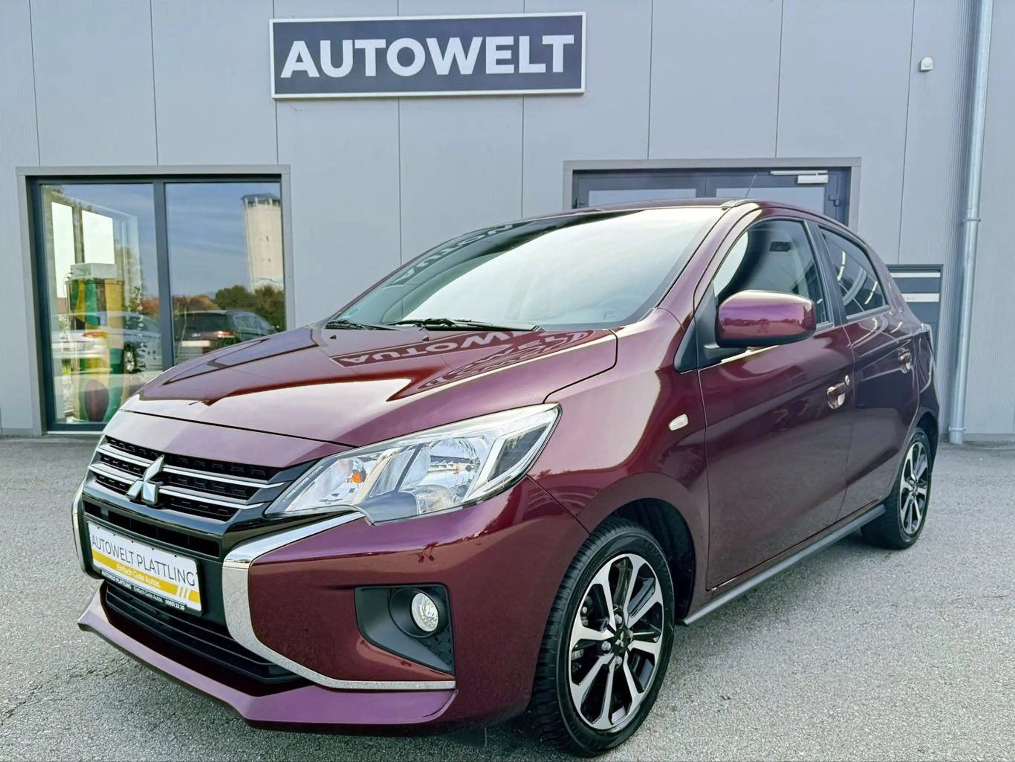 Mitsubishi Space Star Select+ 1.2 Kamera Carplay Sitzheizun